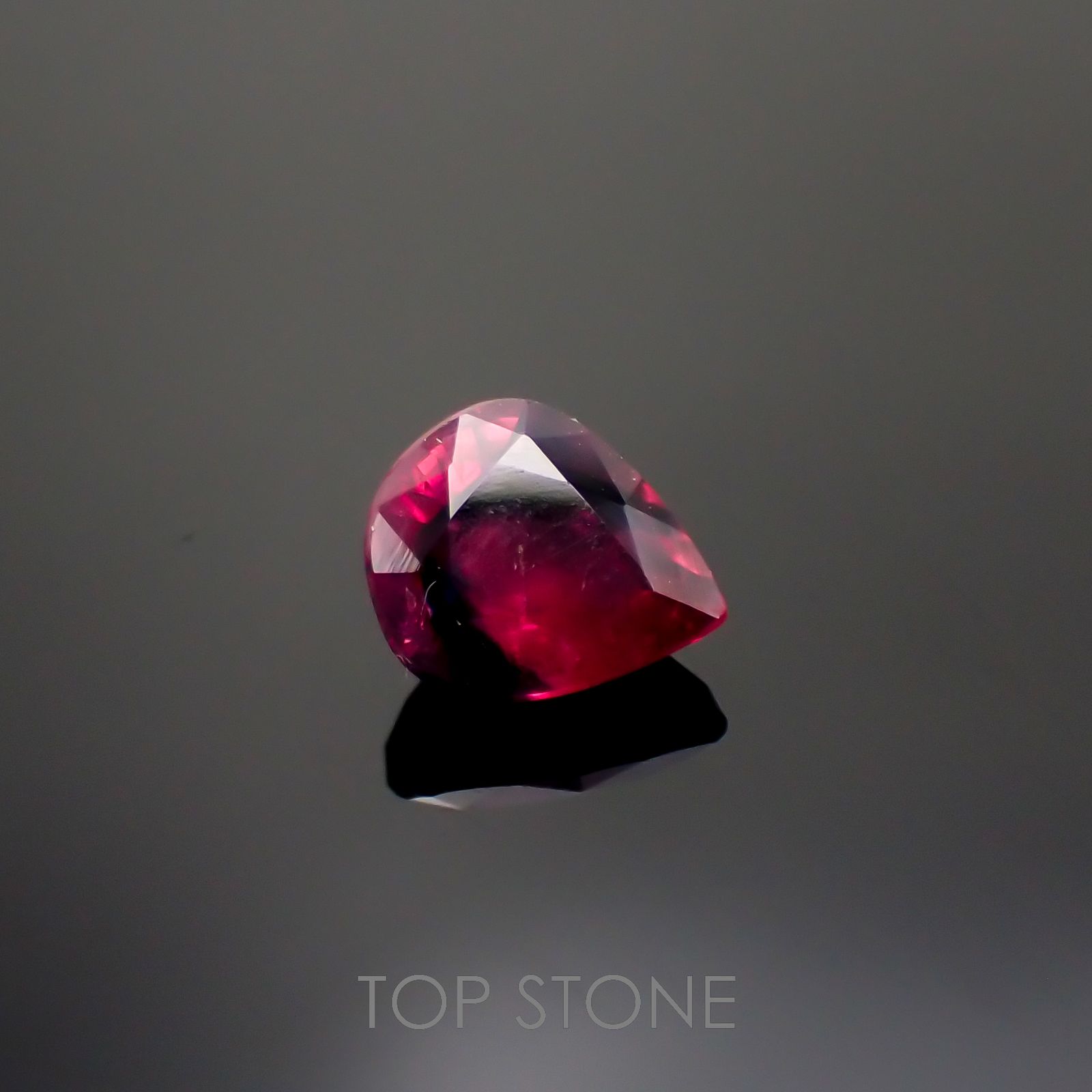 ウィンザーサファイア タンザニア・ウィンザー産 1.15ct[221018370]6.8x5.7mm前後