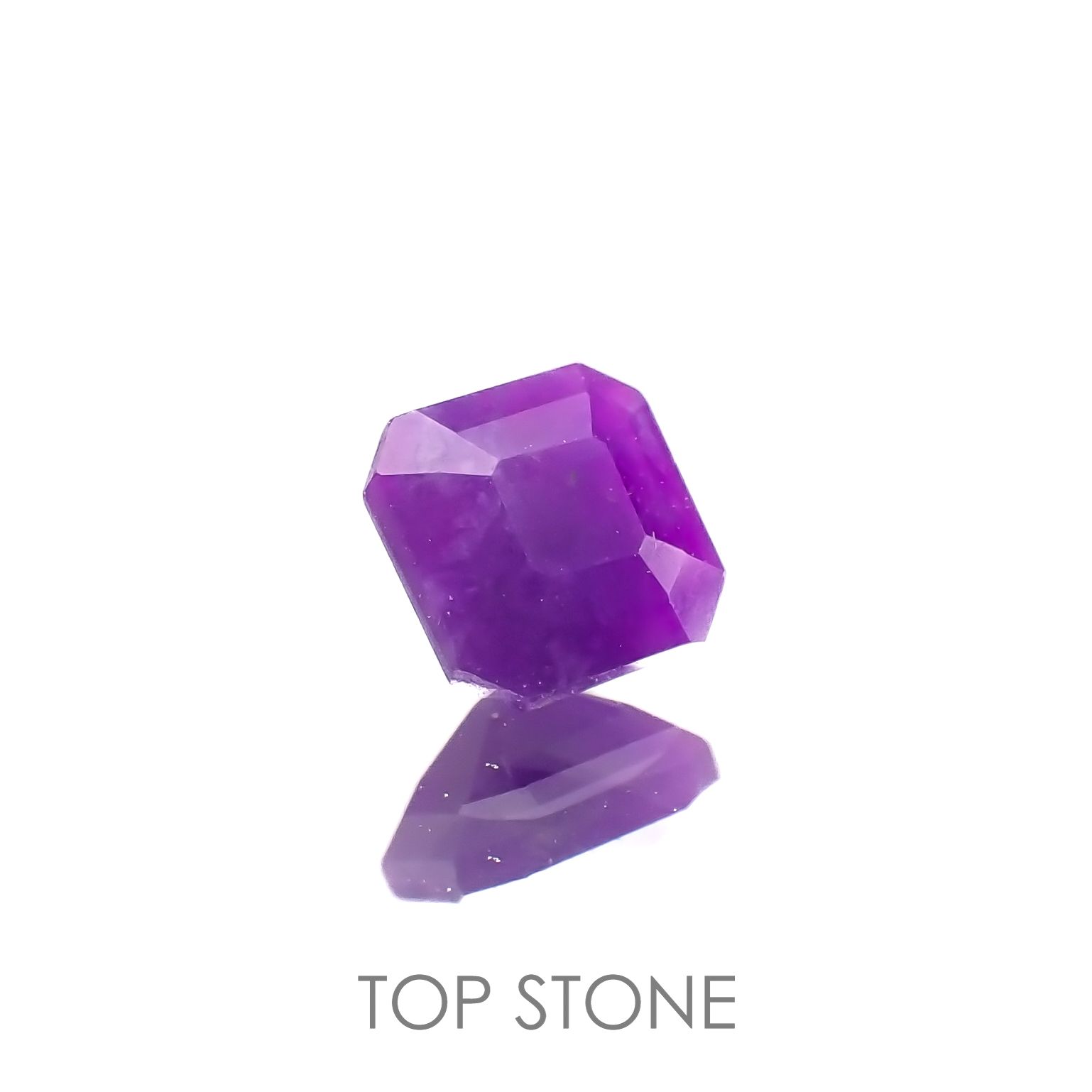 スギライト 南アフリカ産 0.48ct[220917609]4.6x4.6mm前後