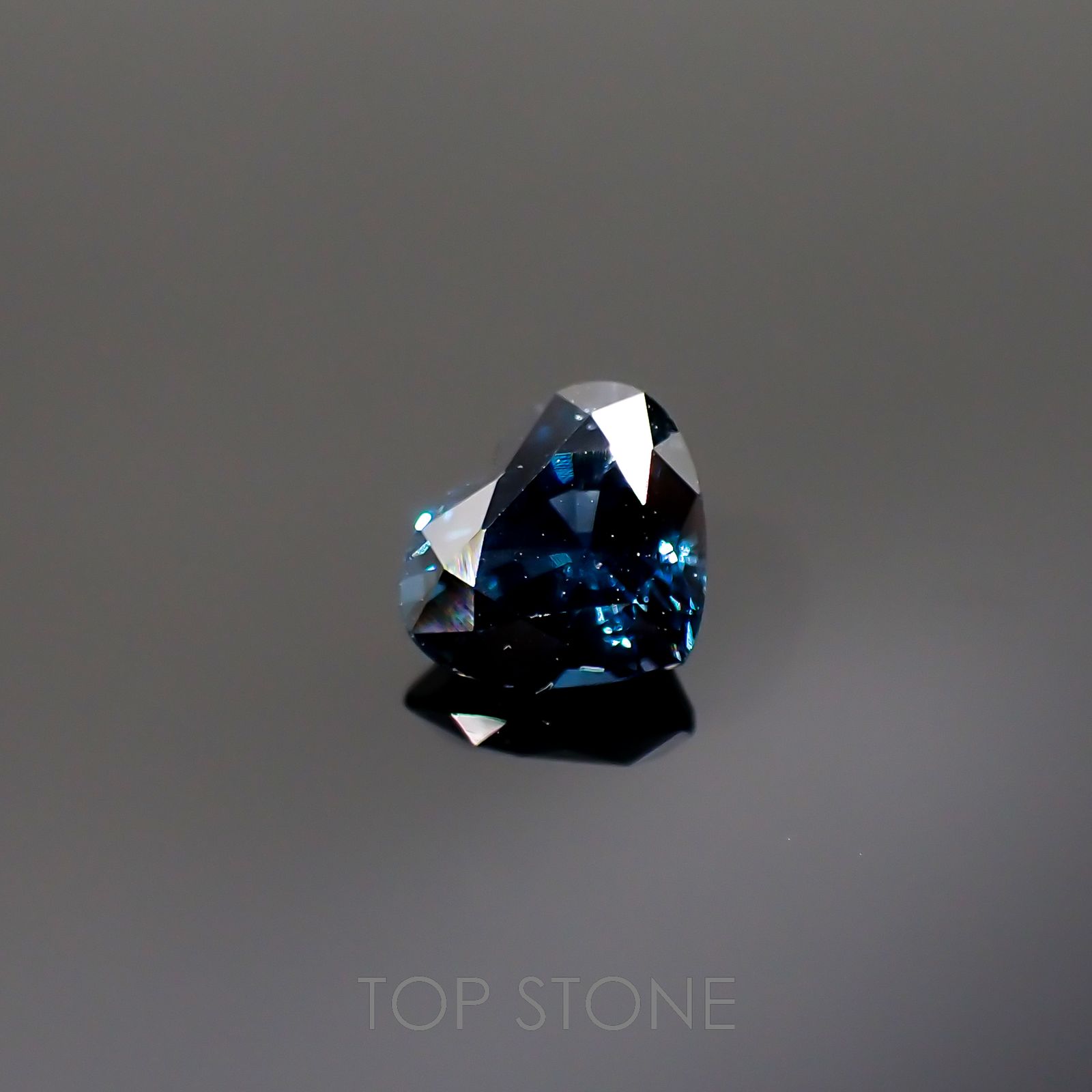 ブルースピネル(宝石名ブルー・スピネル)スリランカ産 1.336ct ソ付(日独)[220616592]6.3x7.3mm前後