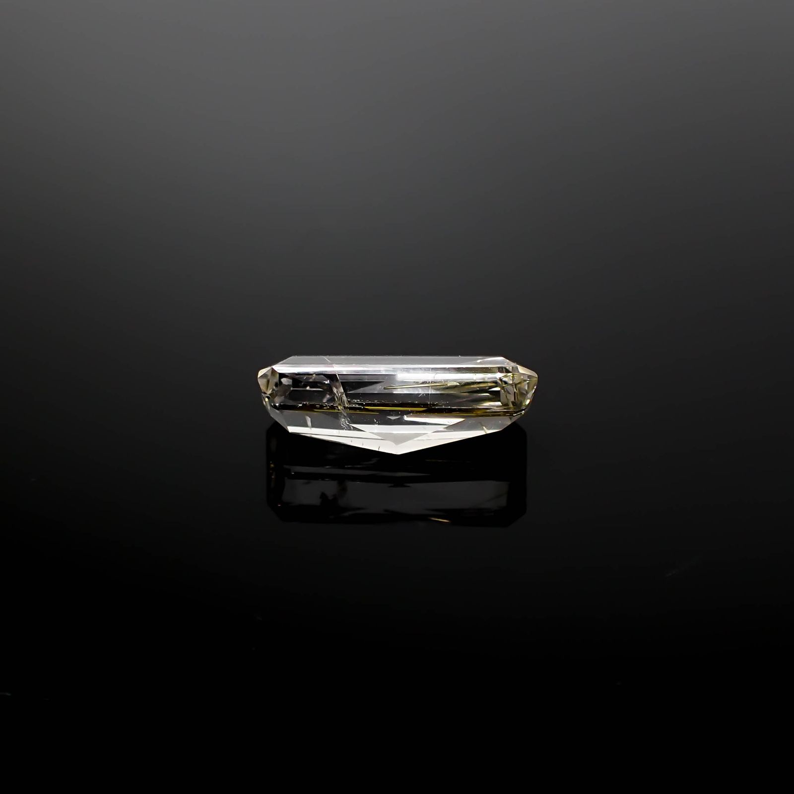 エピドートインクォーツ ブラジル産 4.82ct[240728461]16.6x7.1mm前後