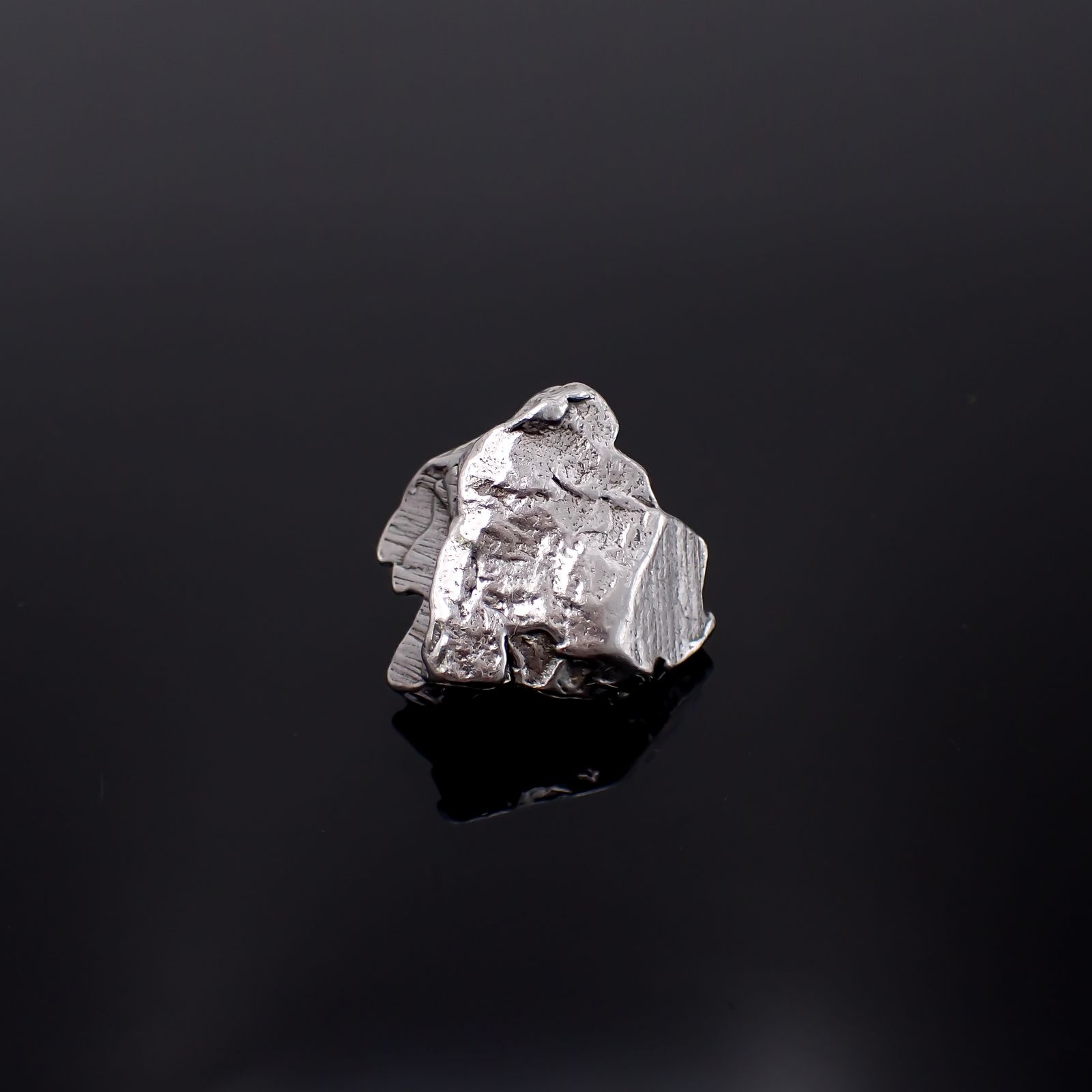 カンポ・デル・シエロ隕石 原石 発見地:アルゼンチン 136.59ct[240125510]19.8x18.9mm前後