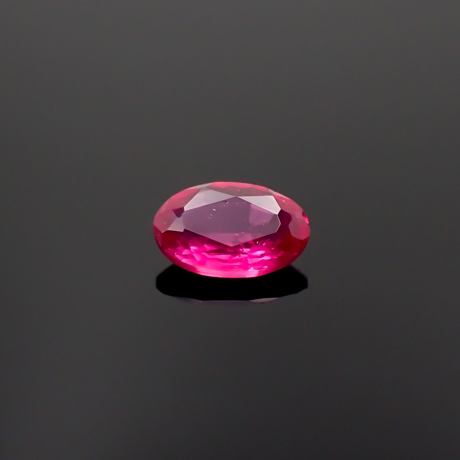 ウィンザーサファイア タンザニア・ウィンザー産 0.25ct[230321224]4.8x3.1mm前後
