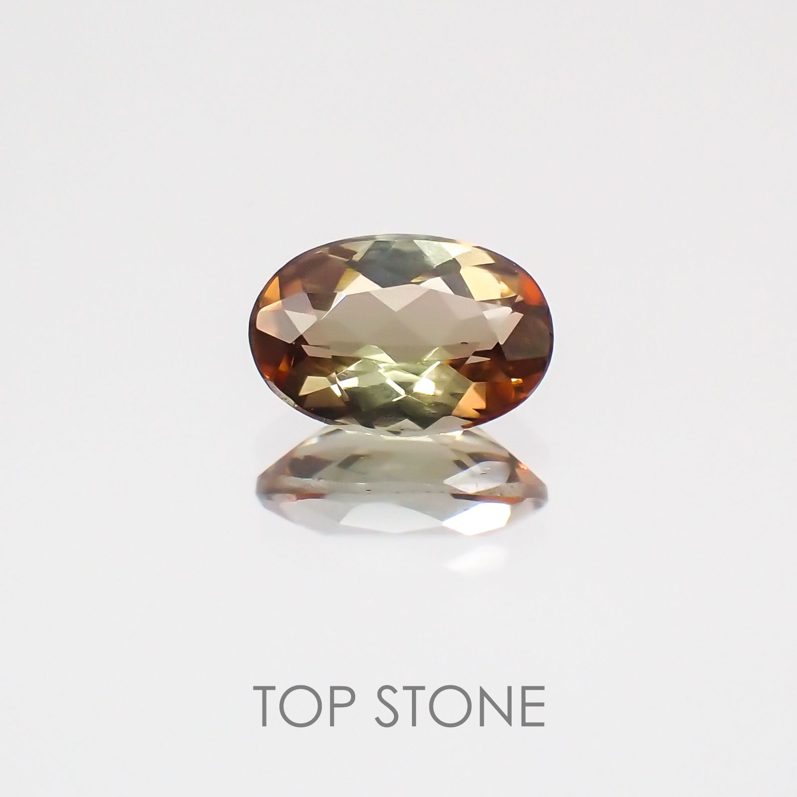バイカラーアンダリュサイト スリランカ産 ルース 0.43ct[21059874]5.9×4.1mm前後