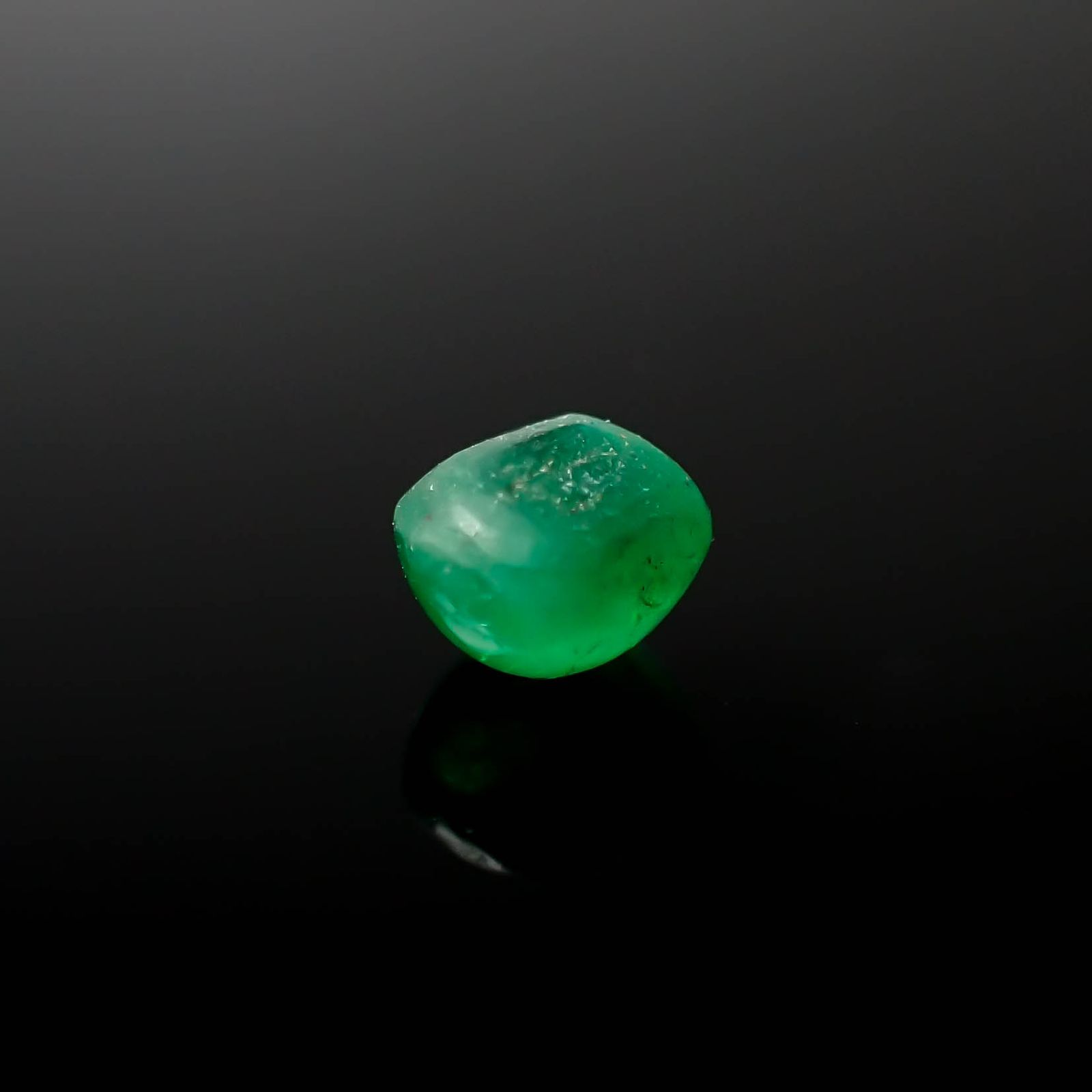 エメラルドキャッツアイ コロンビア産 0.82ct[240427223]5.4x4.9mm前後
