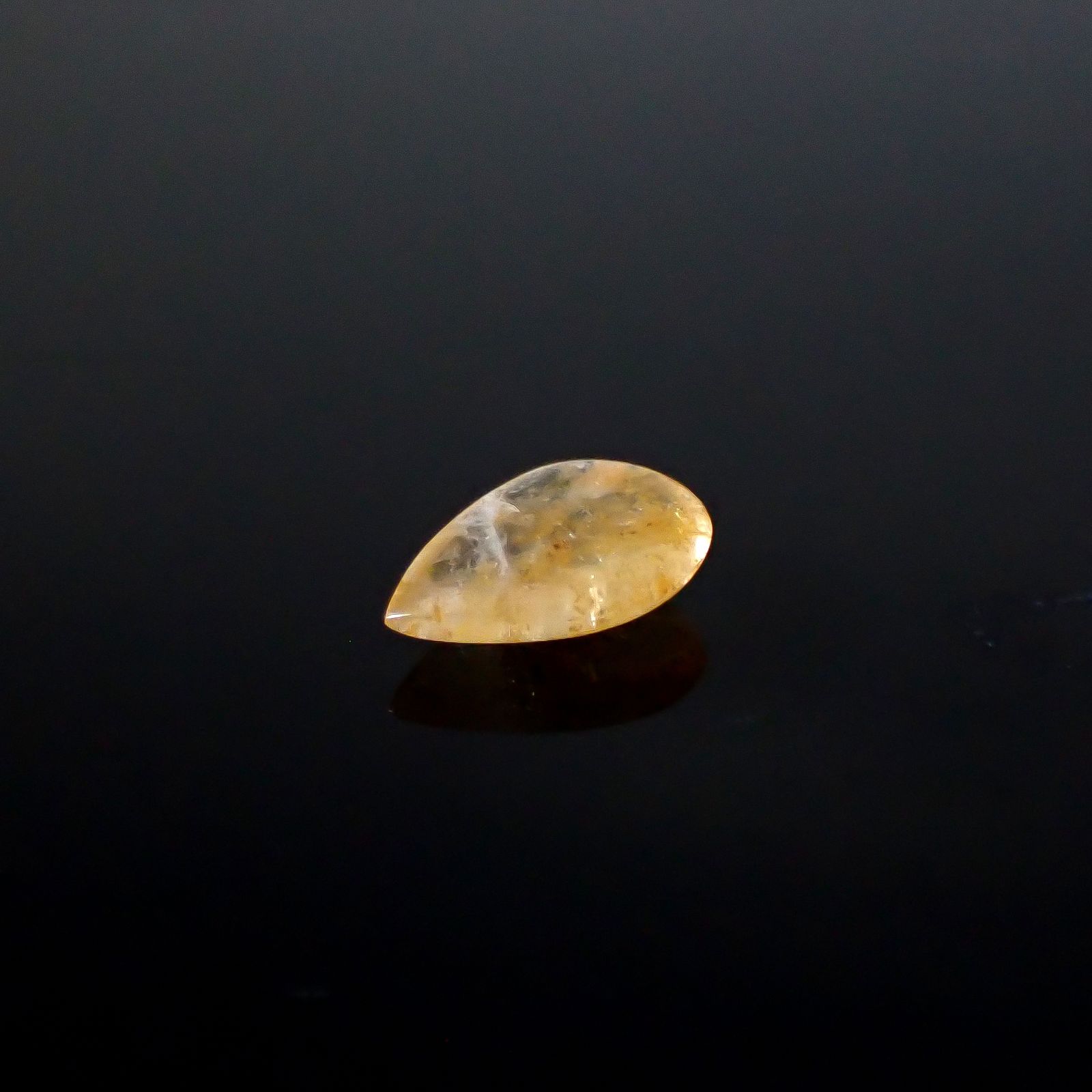 北海道石(北海道オパール) 北海道河東郡鹿追町然別産 1.23ct [250530382]10.8x7.1mm前後