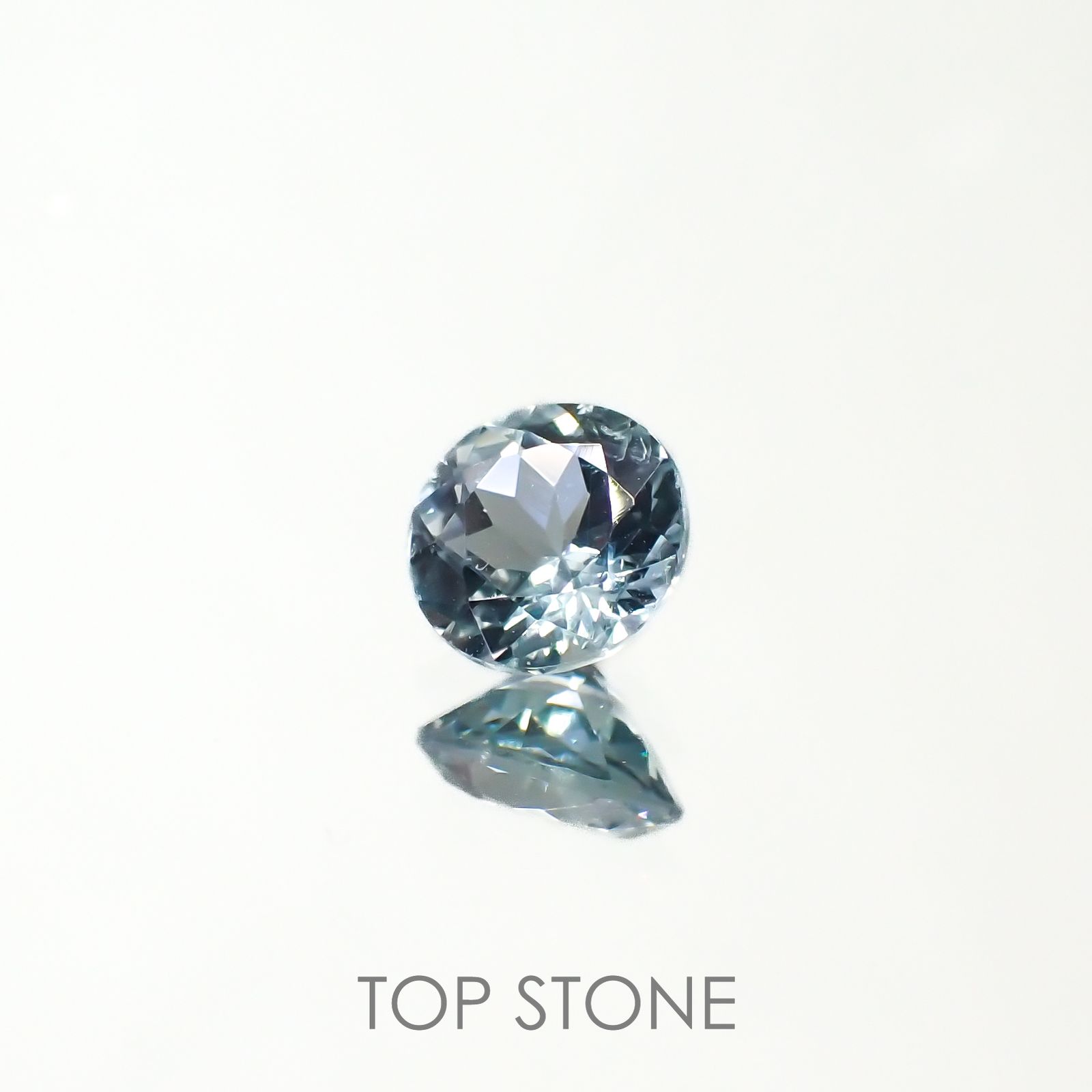 シーフォームカイヤナイト(宝石名カイヤナイト)タンザニア産 0.95ct 識別済[220616285]6x5.9mm前後