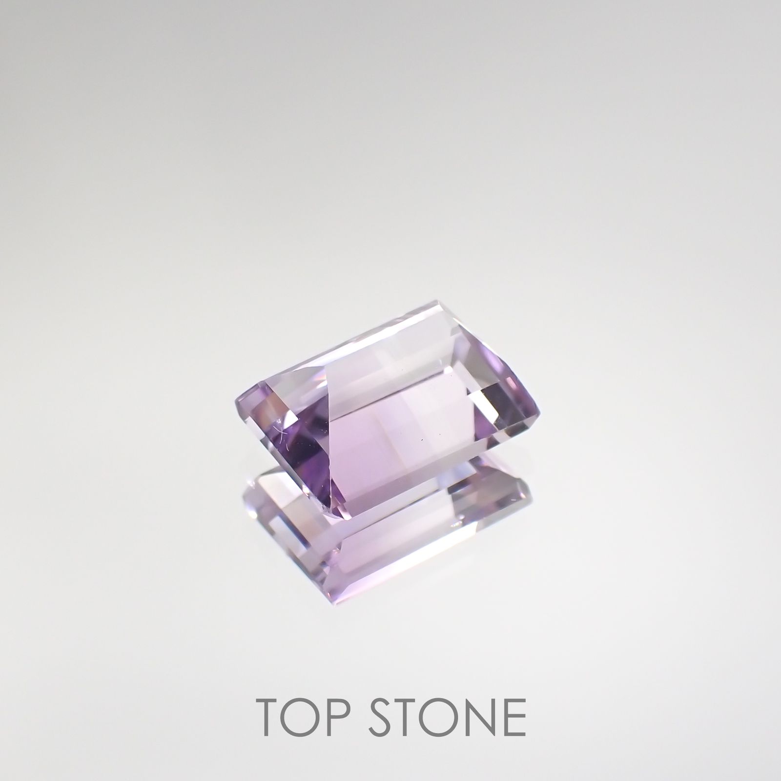 アワーグラスアメジスト(宝石名バイカラー・クォーツ) モロッコ産 3.21ct 識別済[210912328]9.9×7.2mm前後
