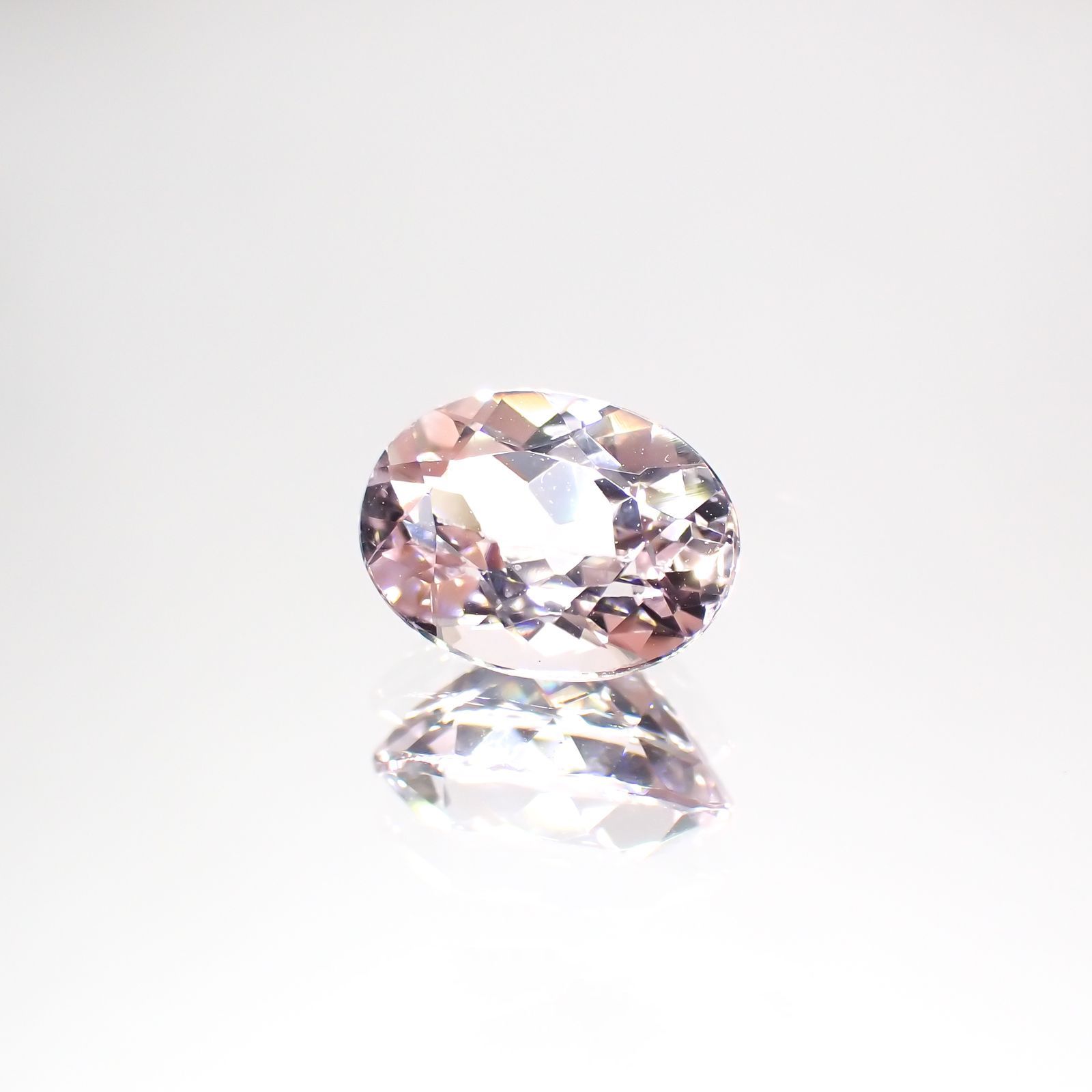 モルガナイト(宝石名モルガナイト)ナイジェリア産 1.16ct 識別済[220114006]8x6.1mm前後