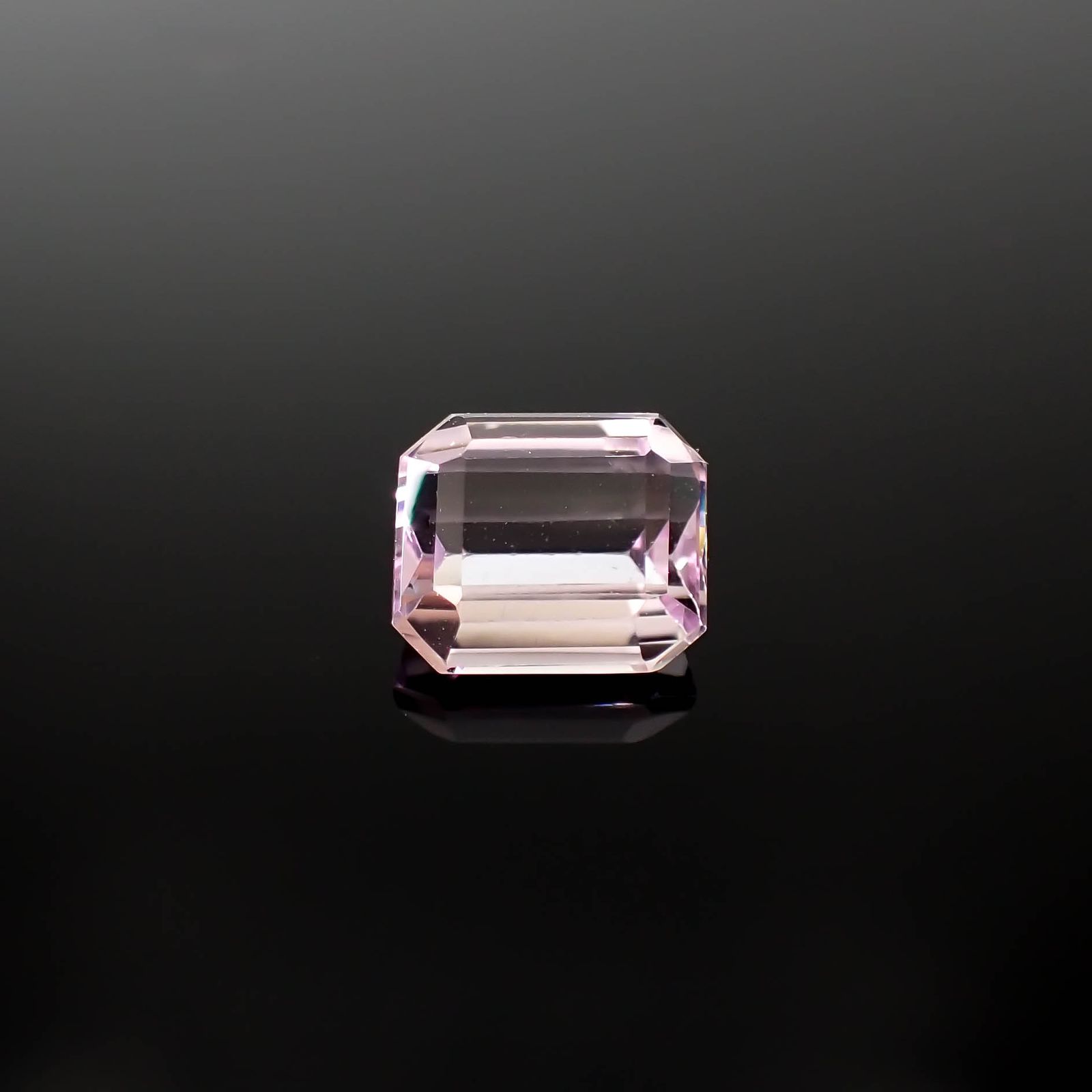 クンツァイト アフガニスタン産 3.66ct[231225141]9.4x8mm前後