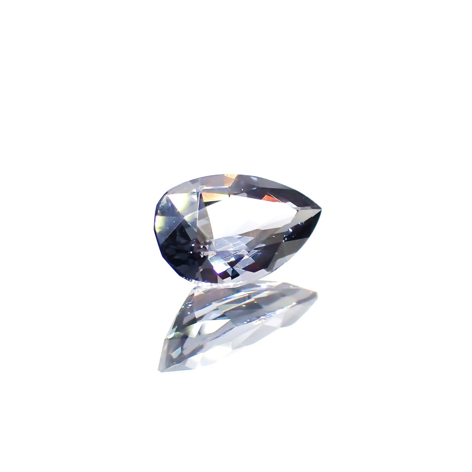 プラチナスピネル(宝石名スピネル)ビルマ産 0.85ct 識別済[250114111]7.9x4.7mm前後