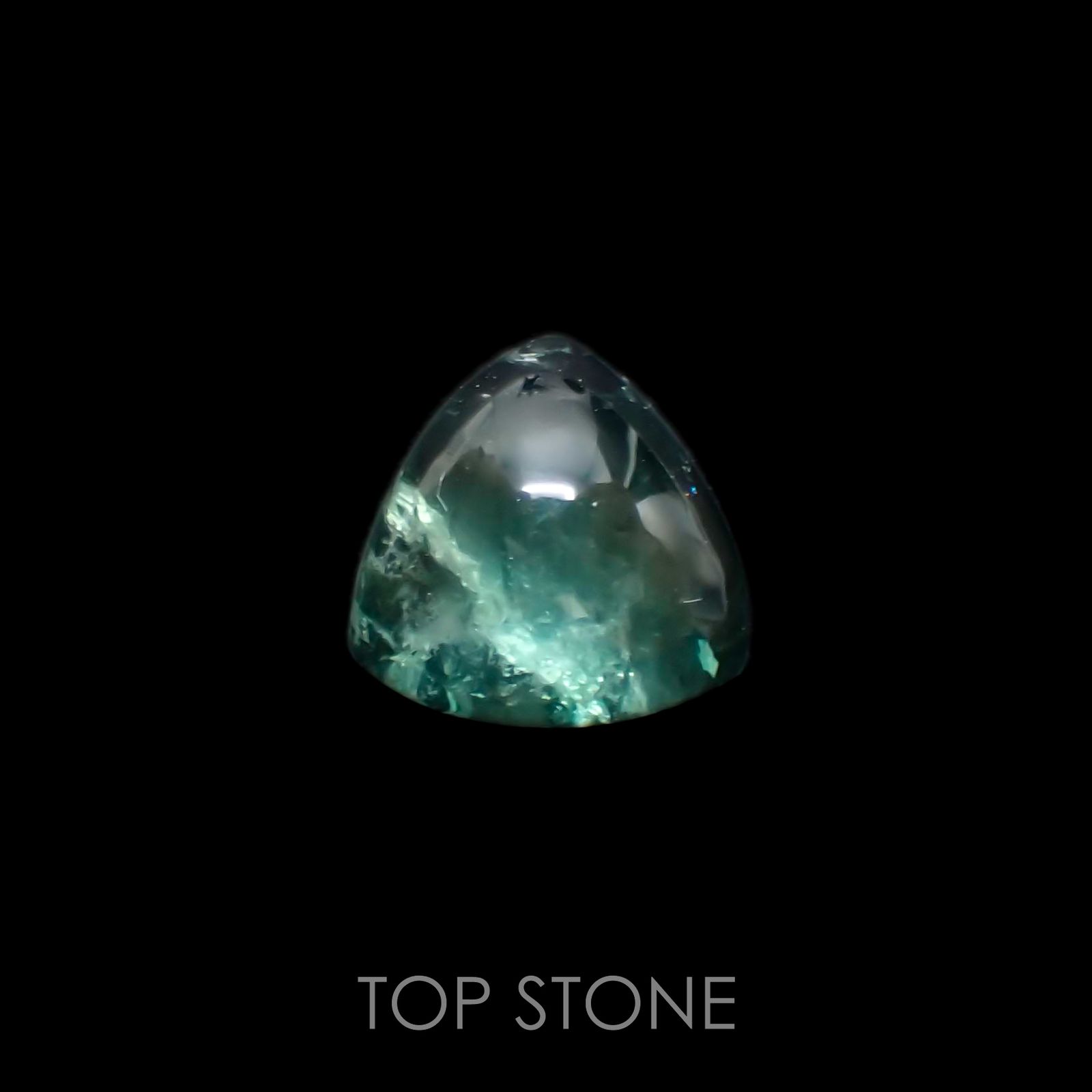 フローライト フルオレッセンス(宝石名フルオライト)イギリス・ロジャリー鉱山産 2.3ct 識別済[211113766]8.3x8.6mm前後
