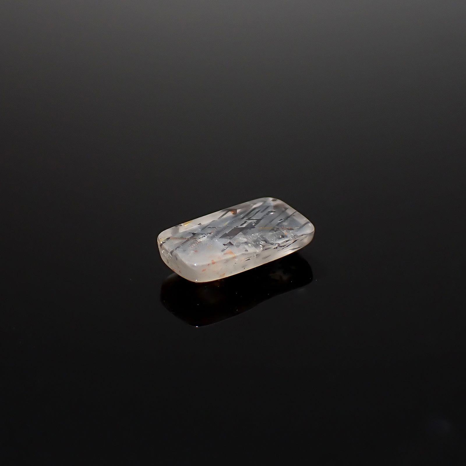 レインボーラティスサンストーン オーストラリア産 0.78ct / 8.6x4.7mm前後 [260632532]