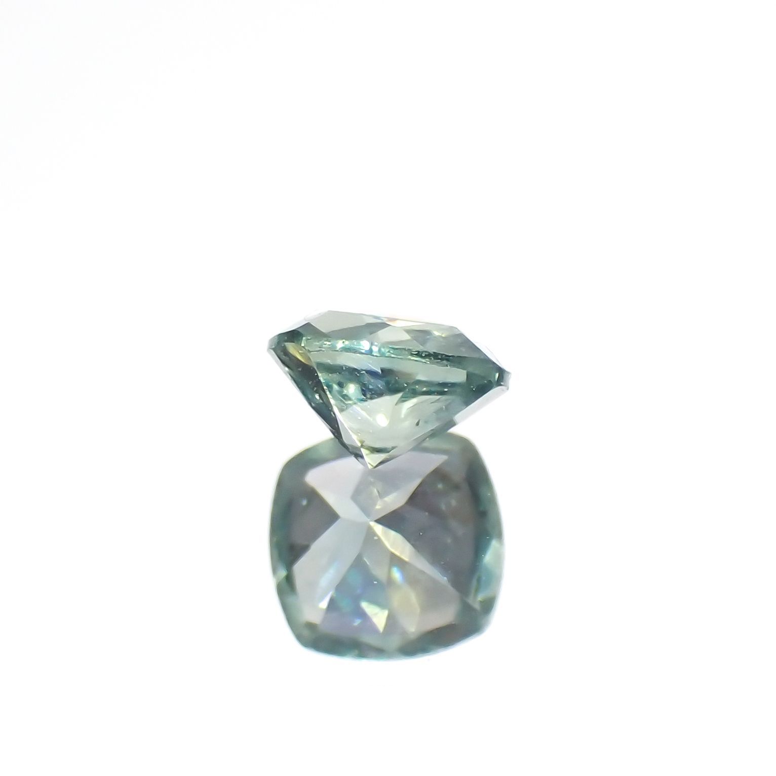 モンタナサファイア(宝石名サファイア)アメリカ・モンタナ州産 0.50ct 識別済[221219531]4.6x4.6mm前後