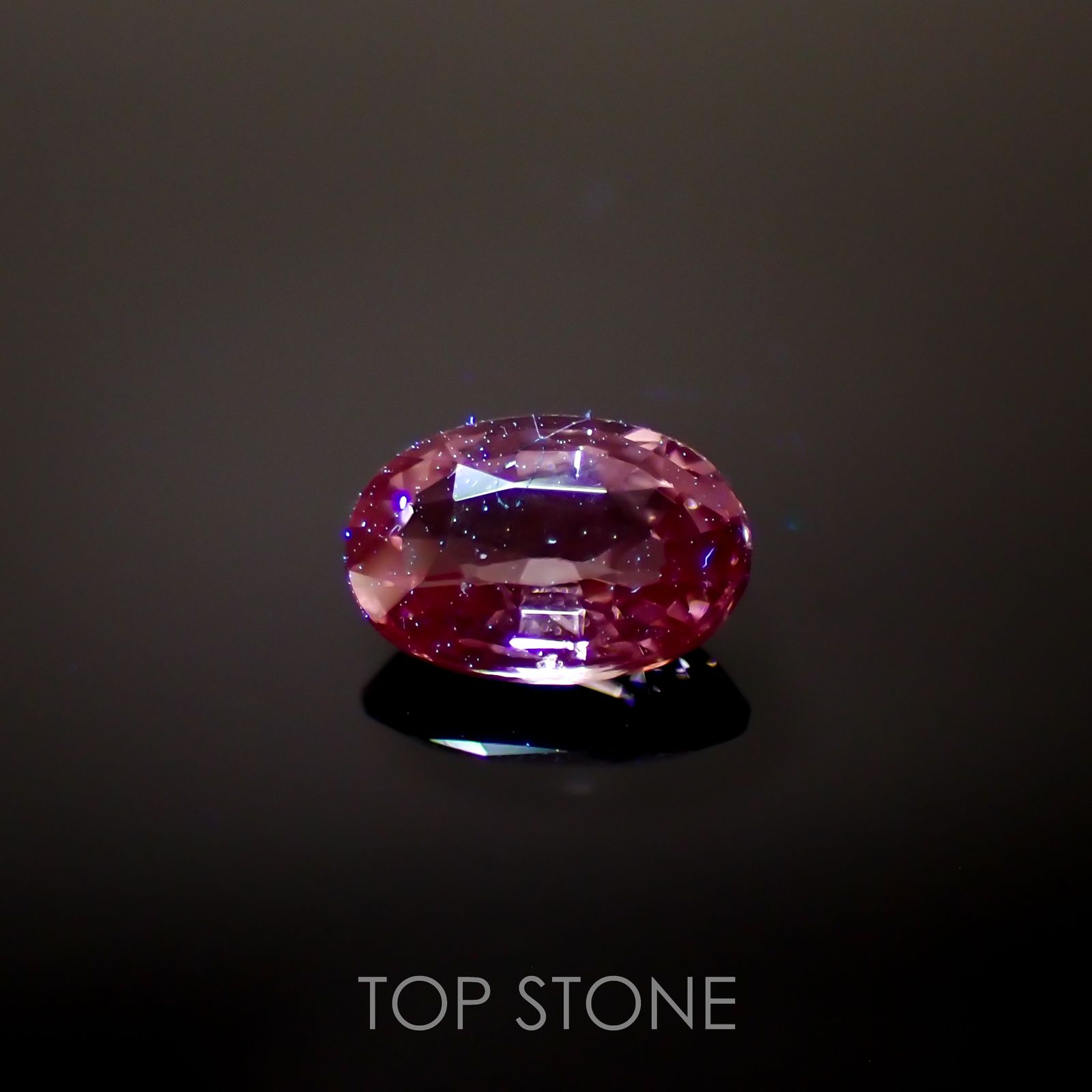 バイオレットスピネル(宝石名スピネル)ビルマ産 0.53ct 識別済[221018398]6.1x4.1mm前後