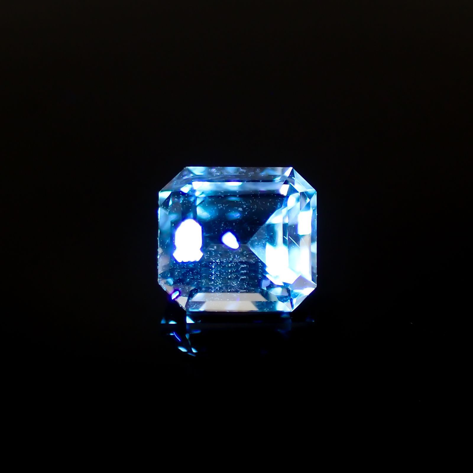 ◇カスタムカット◇オイルインクォーツ パキスタン産 0.63ct[240218536]5.3x4.9mm前後