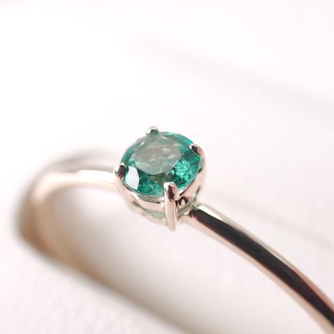リング空枠：石留め▶ノンオイルエメラルド（お客様製作例）