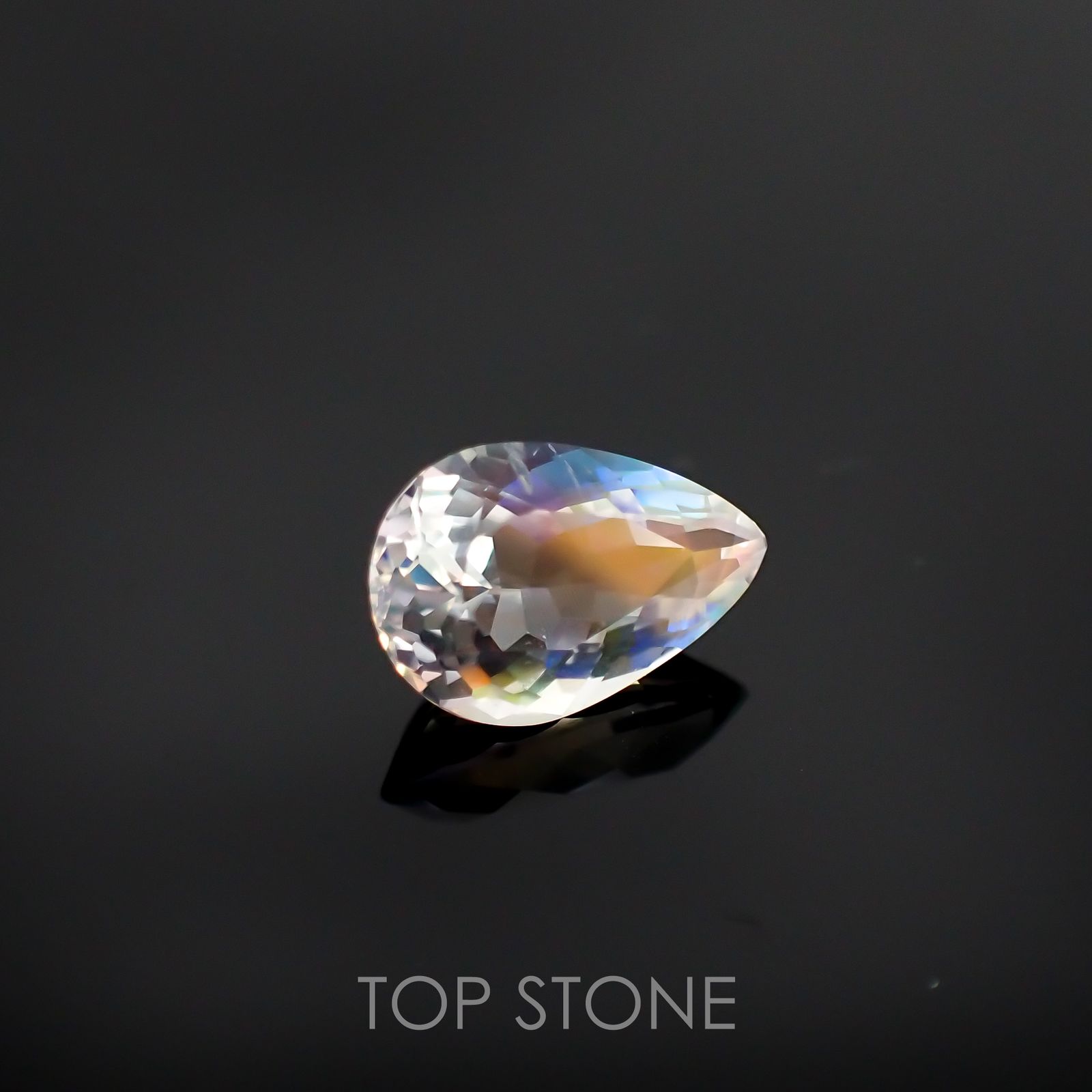 レインボームーンストーン(アンデシンラブラドライト) マダガスカル産 ルース 1.45ct[210611260]9.5×6.4mm前後