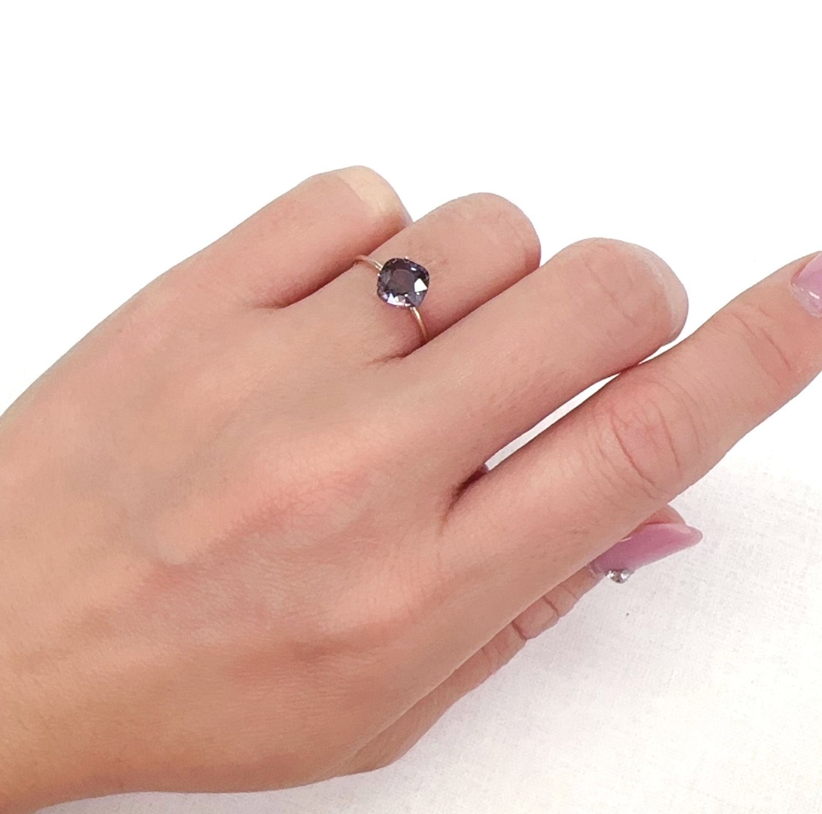 パープルスピネル(宝石名スピネル)ビルマ産 1.41ct 識別済[231124302]6.7x6.5mm前後