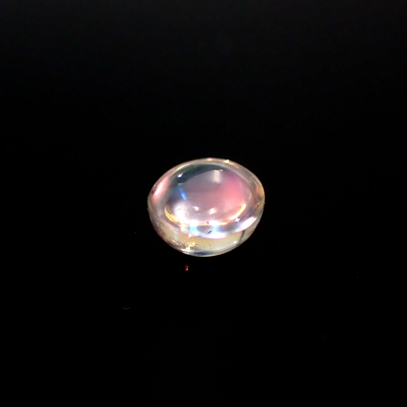 レインボームーンストーン(宝石名アンデシン)インド・タミルナードゥ州産 0.43ct 識別済[240828622]4.7x4.5mm前後