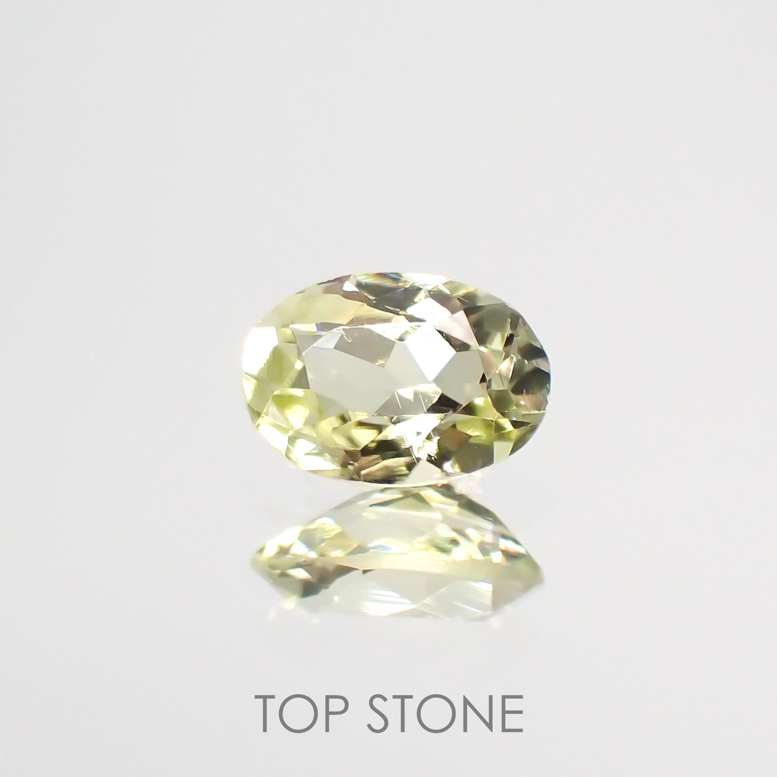 シリマナイト(宝石名シリマナイト) インド産 0.48ct 識別済[210810689]6.1×4.1mm前後
