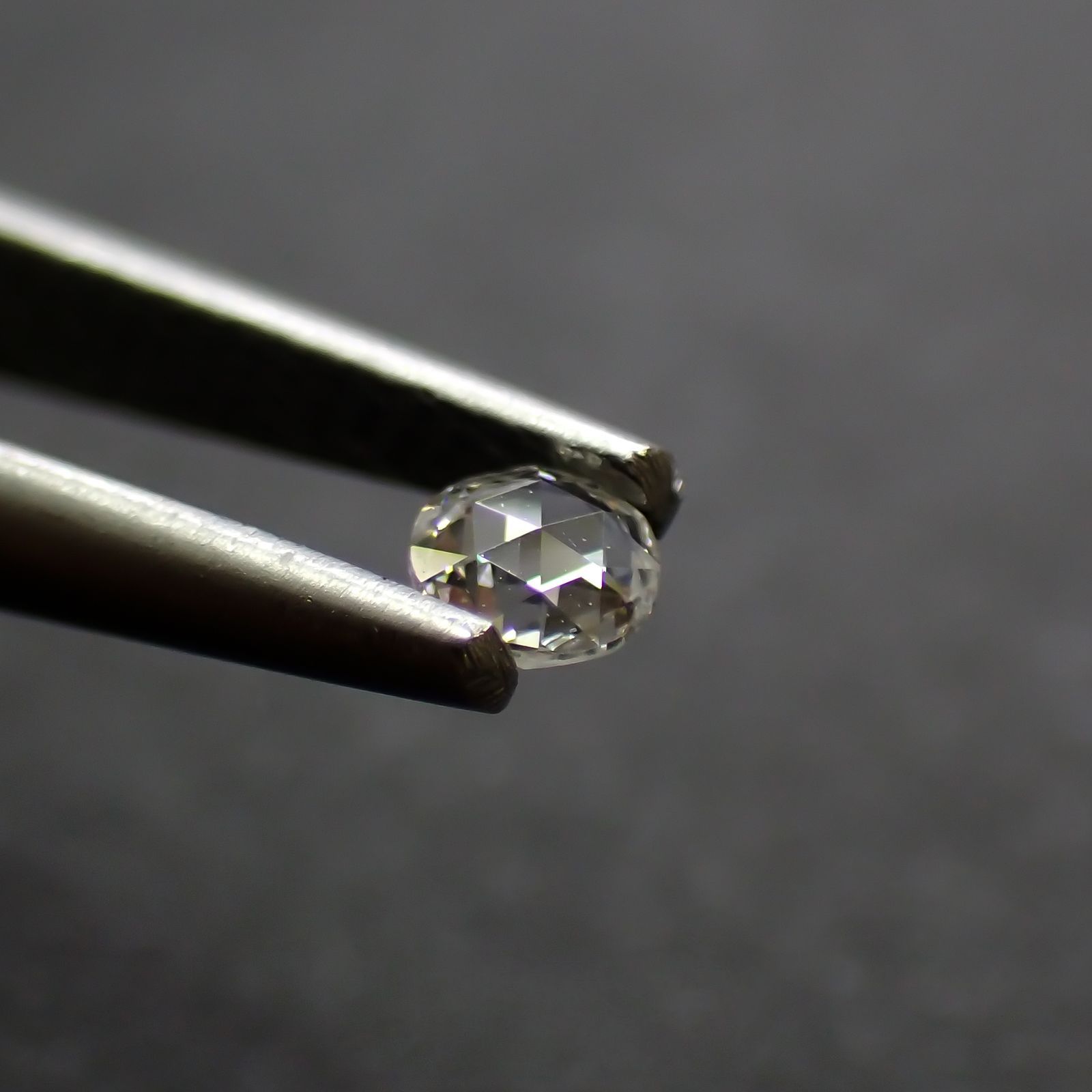 ◇ローズカット◇ダイヤモンド SI-VS / D-G(宝石名ダイアモンド) 0.057ct 識別済[210610911]2.5×2.5mm前後