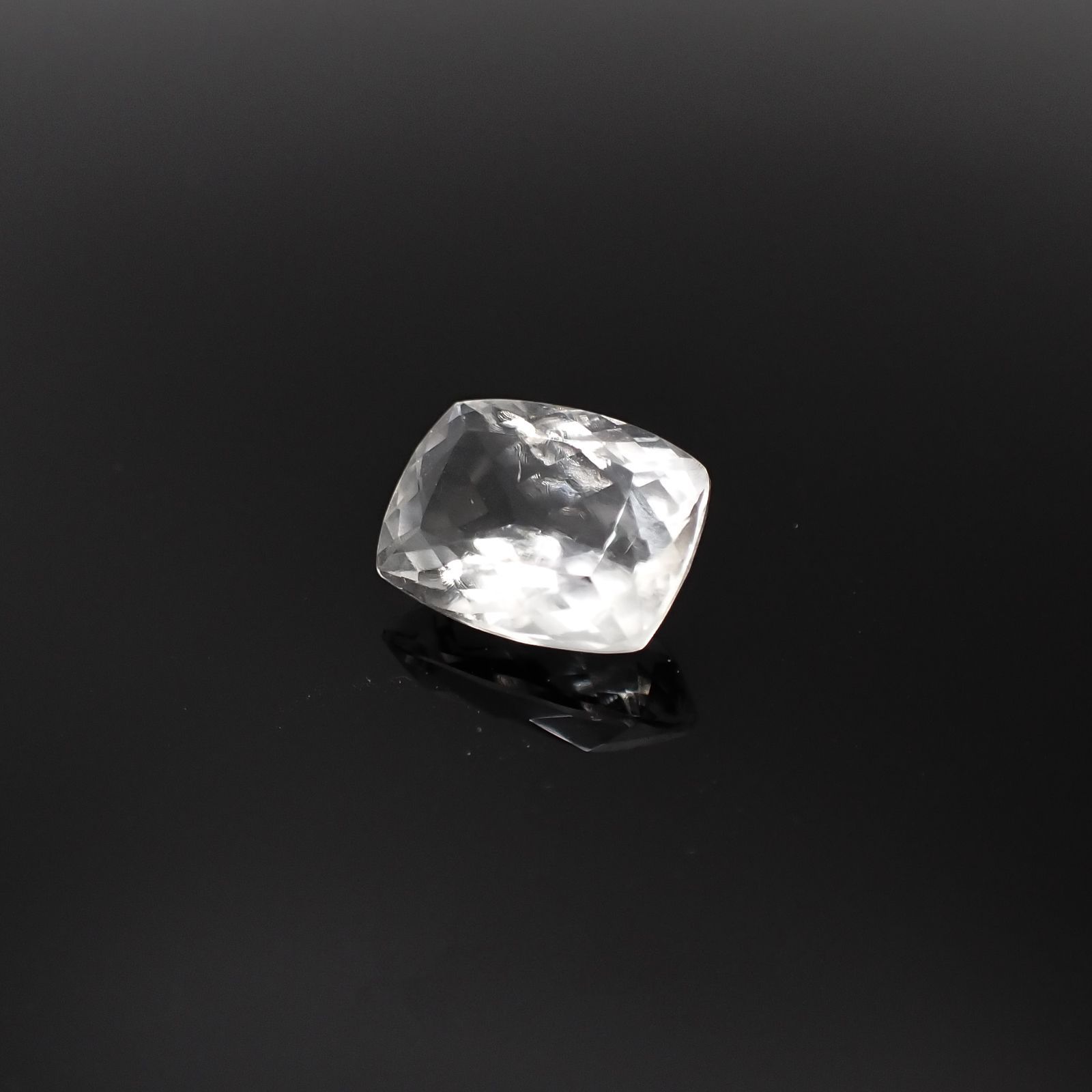 ハイアライトオパール(宝石名オパール)メキシコ産 3.991ct ソ付(彩珠)[230823182]12.5x9.3mm前後