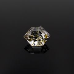 ◇カスタムカット◇オイルインクォーツ パキスタン産 0.64ct / 6.6x4.7mm前後 [230522096]