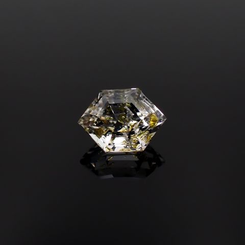 ◇カスタムカット◇オイルインクォーツ パキスタン産 0.64ct / 6.6x4.7mm前後 [230522096]