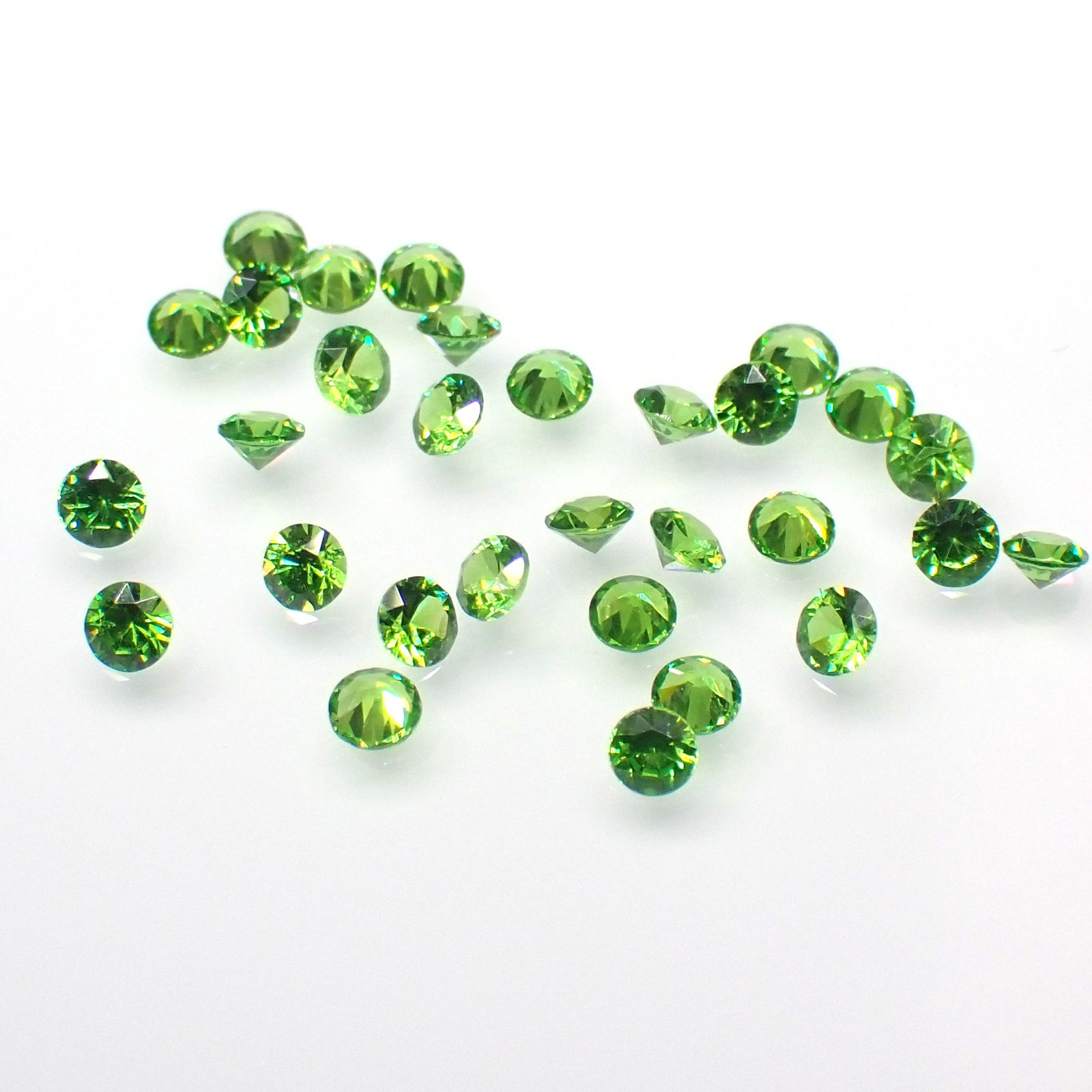 ◆ランダムセレクト-Limited edition-◆<先着30個>デマントイドガーネット ロシア産 約0.020ct[230823280]1.6x1.6mm前後