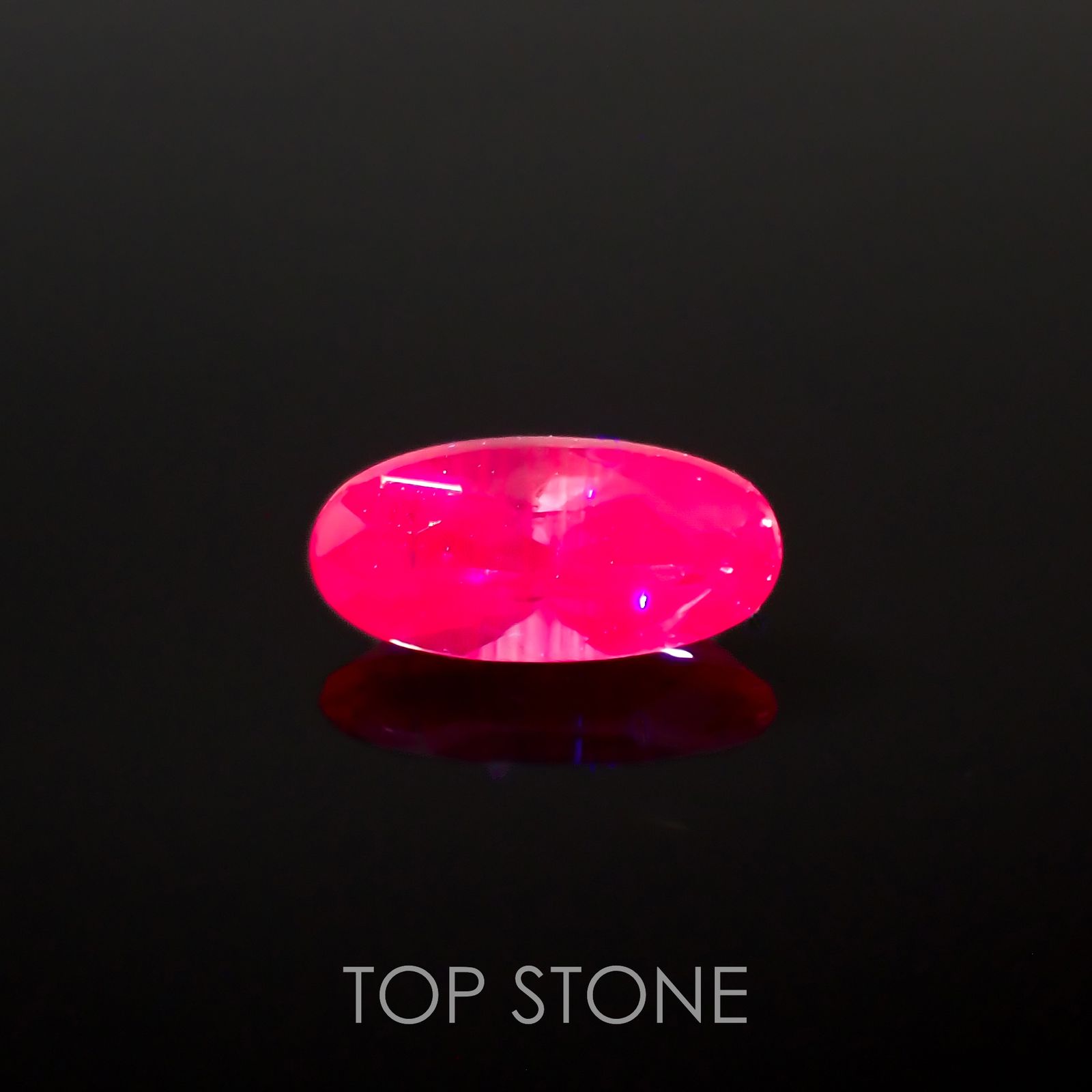 パープルサファイア パキスタン・カシミール産 0.69ct[230119880]7.7x3.6mm前後