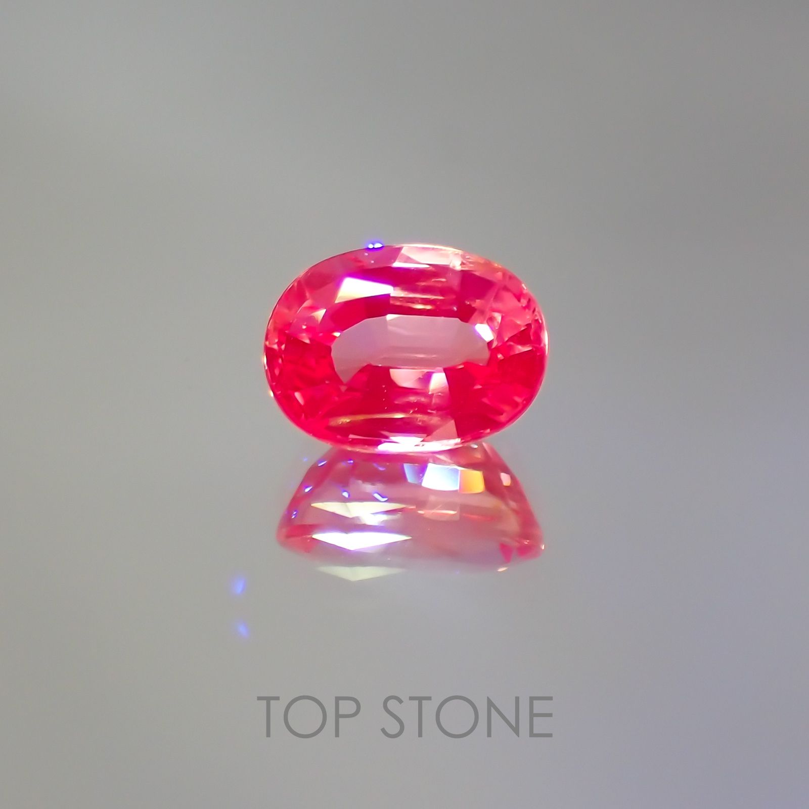 ピンクスピネル(宝石名ピンク・スピネル)タンザニア産 1.32ct 識別済[220817266]7.2x5.4mm前後