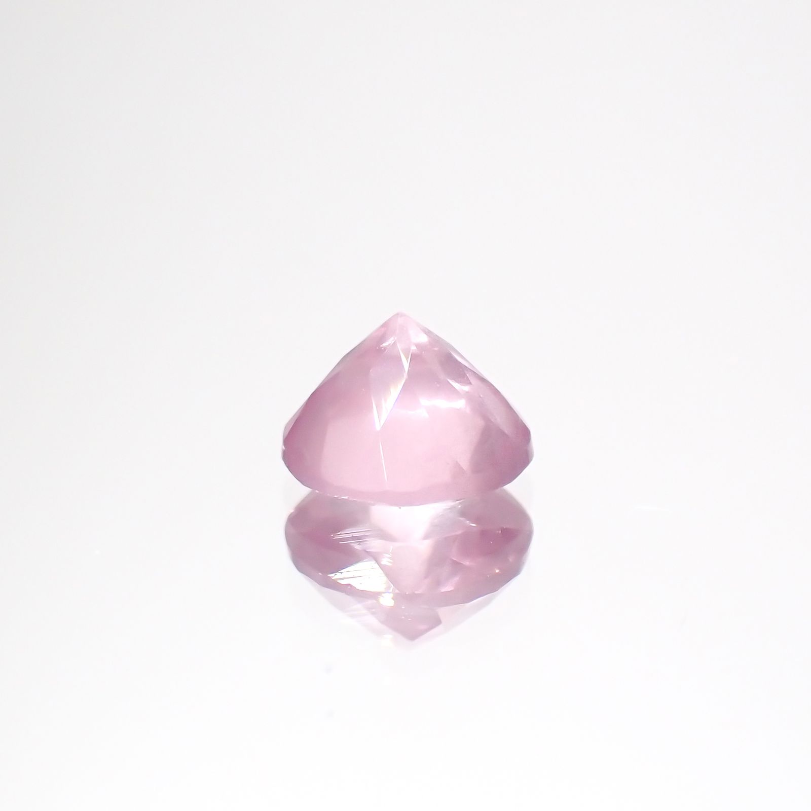 シルキーピンクスピネル タンザニア産 0.50ct[231224951]4.8x4.8mm前後