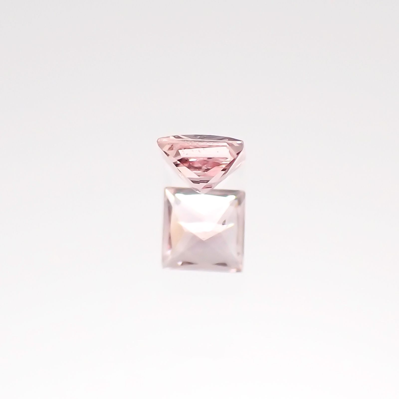 ◇プリンセスカット◇パパラチャサファイア スリランカ産 ルース 0.104ct ソーティング付き[20106944]2.57×2.56mm前後