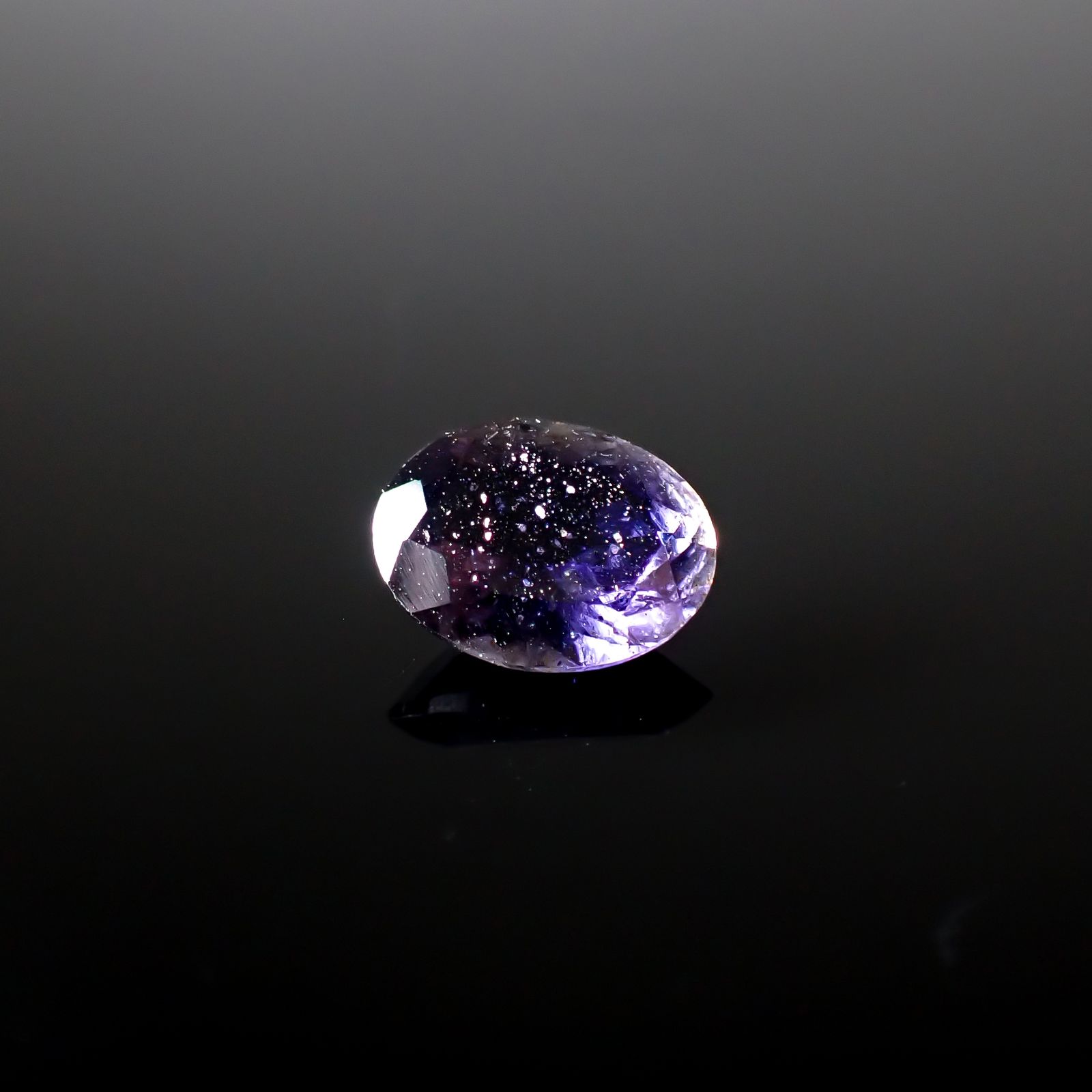 アイオライトサンストーン インド/ブラジル産 1.38ct [250229818]9x6.9mm前後