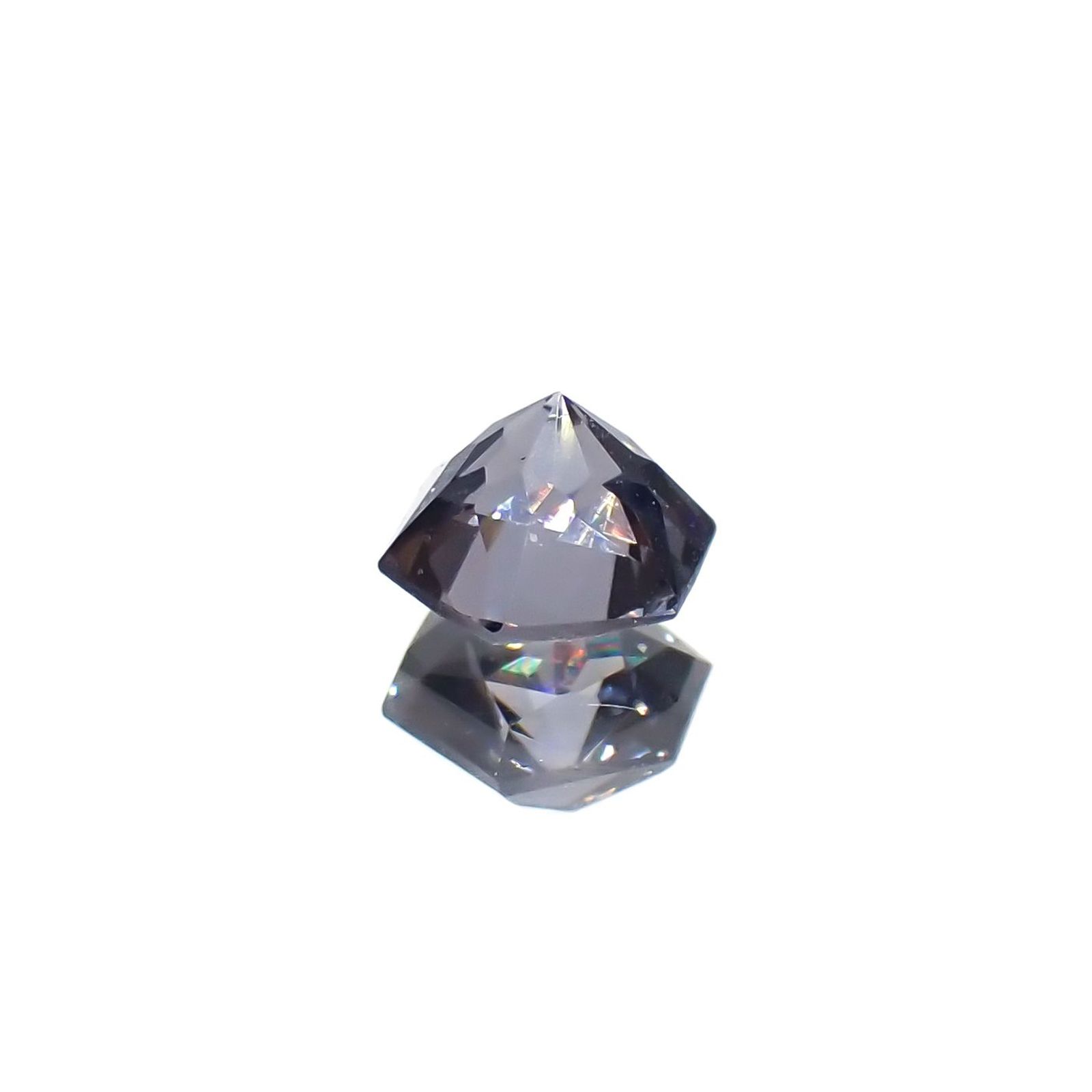 ◇ヘキサゴンカット◇バイオレットスピネル(宝石名スピネル)ビルマ/マダガスカル産 0.38ct 識別済[250220660]4.1x4mm前後