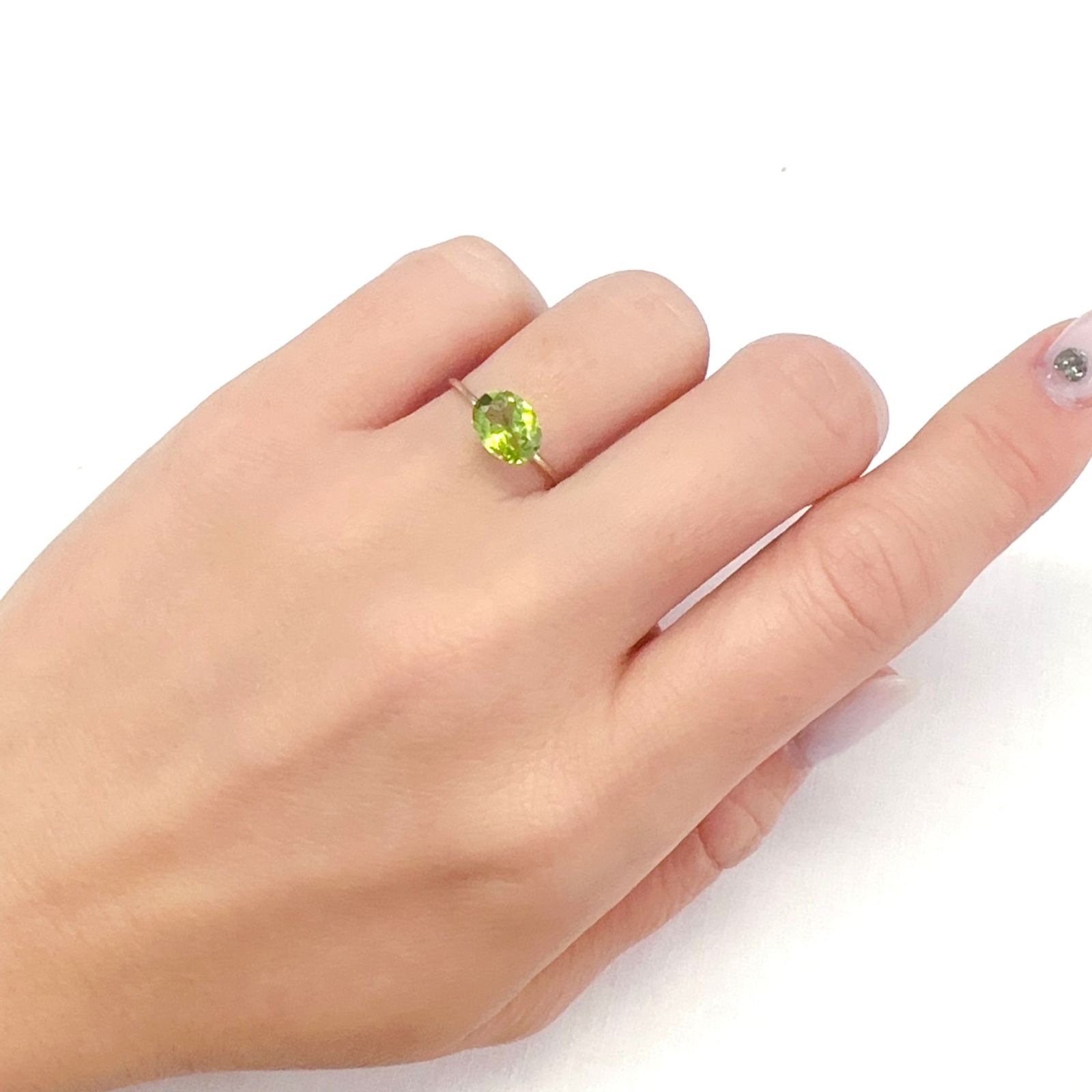ブラックリリーパッドペリドット アメリカ・アリゾナ州産 1.23ct [231224611]8x6.1mm前後