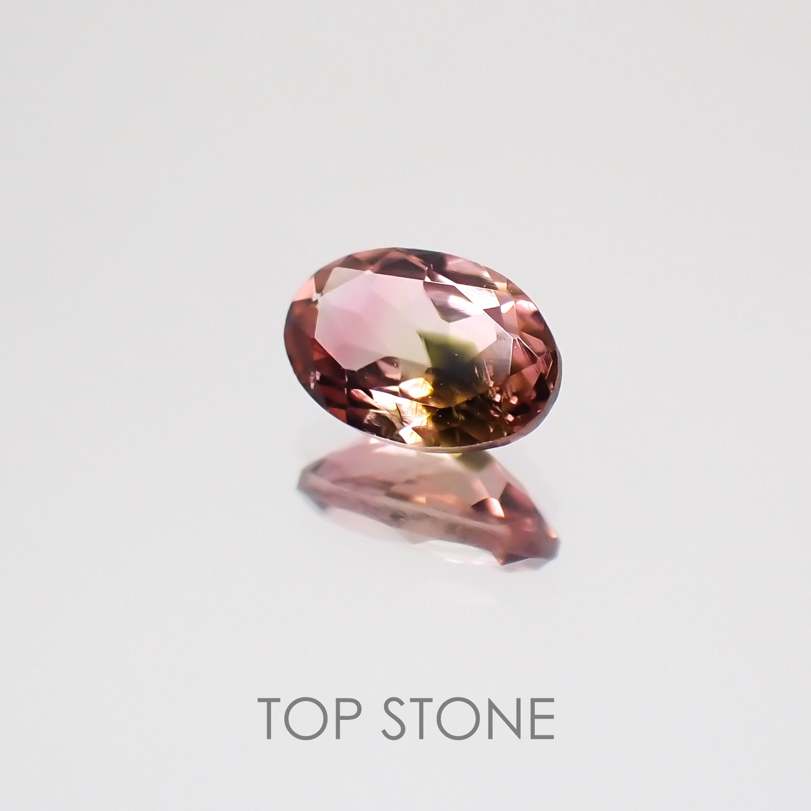 パーティカラートルマリン(宝石名パーティカラード・トルマリン) ブラジル産 0.44ct 識別済[21049013]5.9×4mm前後