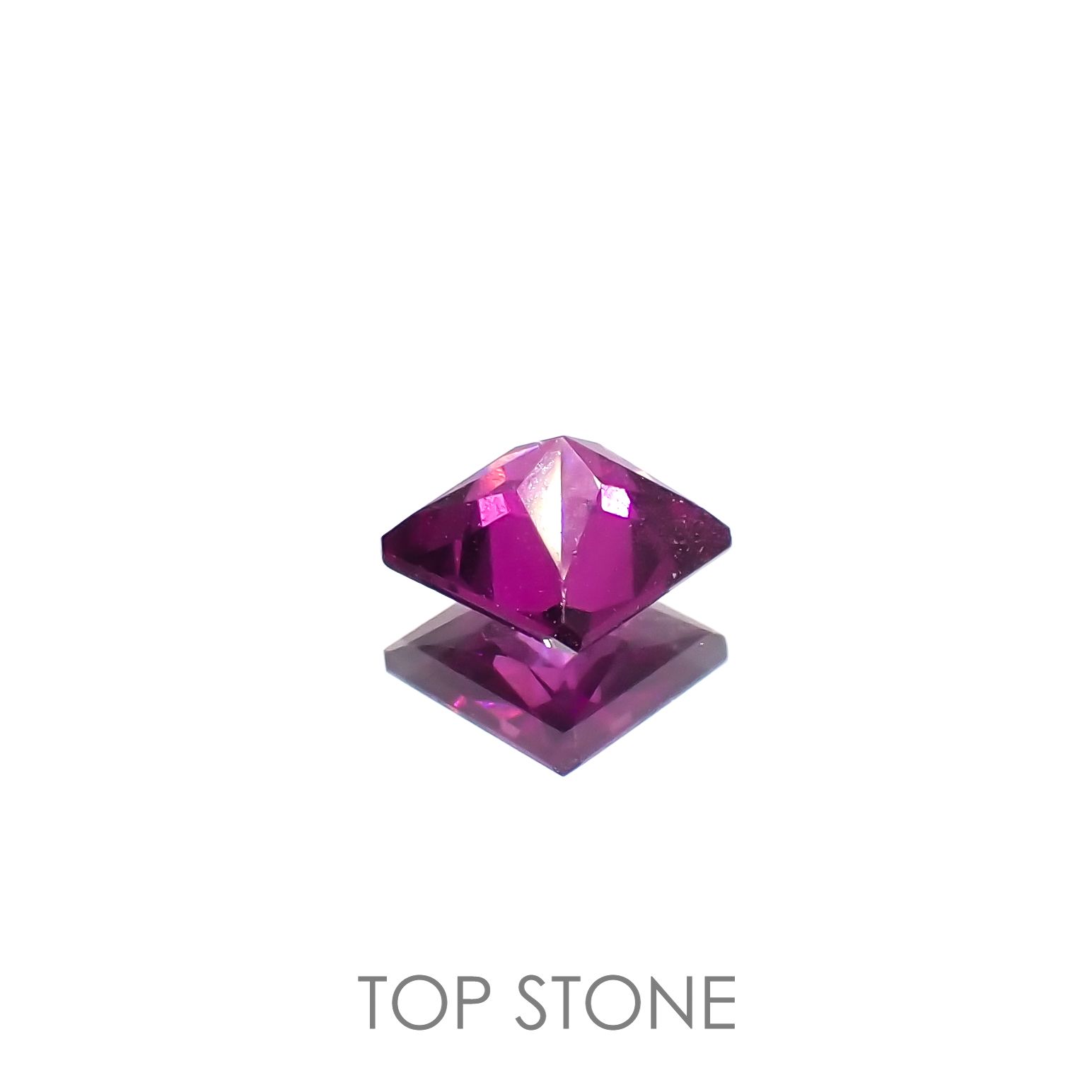 ◇プリンセスカット◇グレープガーネット(宝石名ガーネット)ブラジル産 0.74ct 識別済[220917709]4.9x4.9mm前後