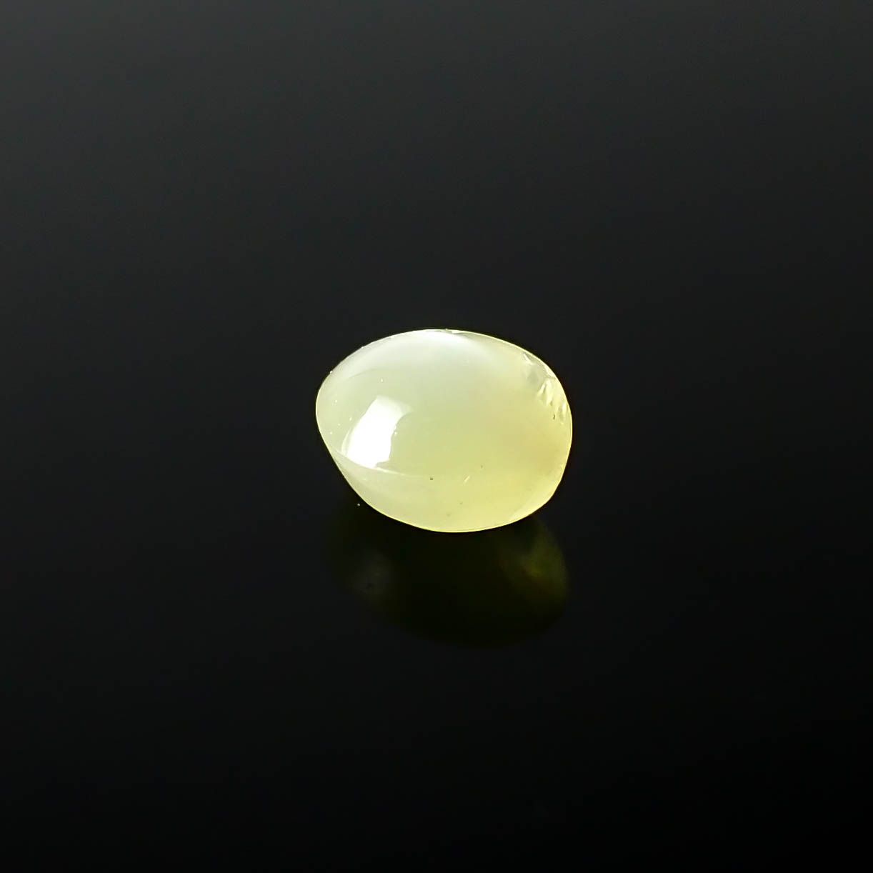 クリソベリルキャッツアイ(宝石名クリソベリル・キャッツアイ)スリランカ産 0.61ct 識別済[231225015]5x4mm前後