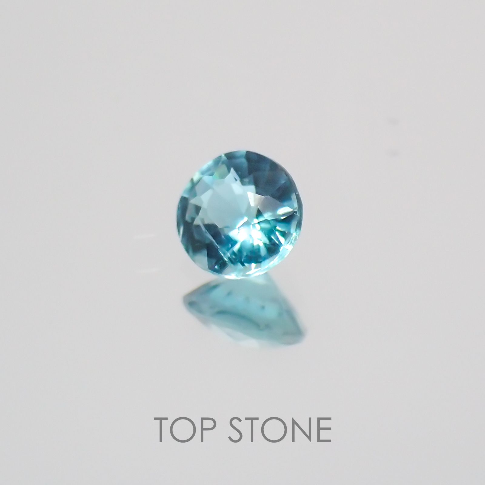 グランディディエライト マダガスカル産 ルース 0.08ct[21029837]3.1×3mm前後