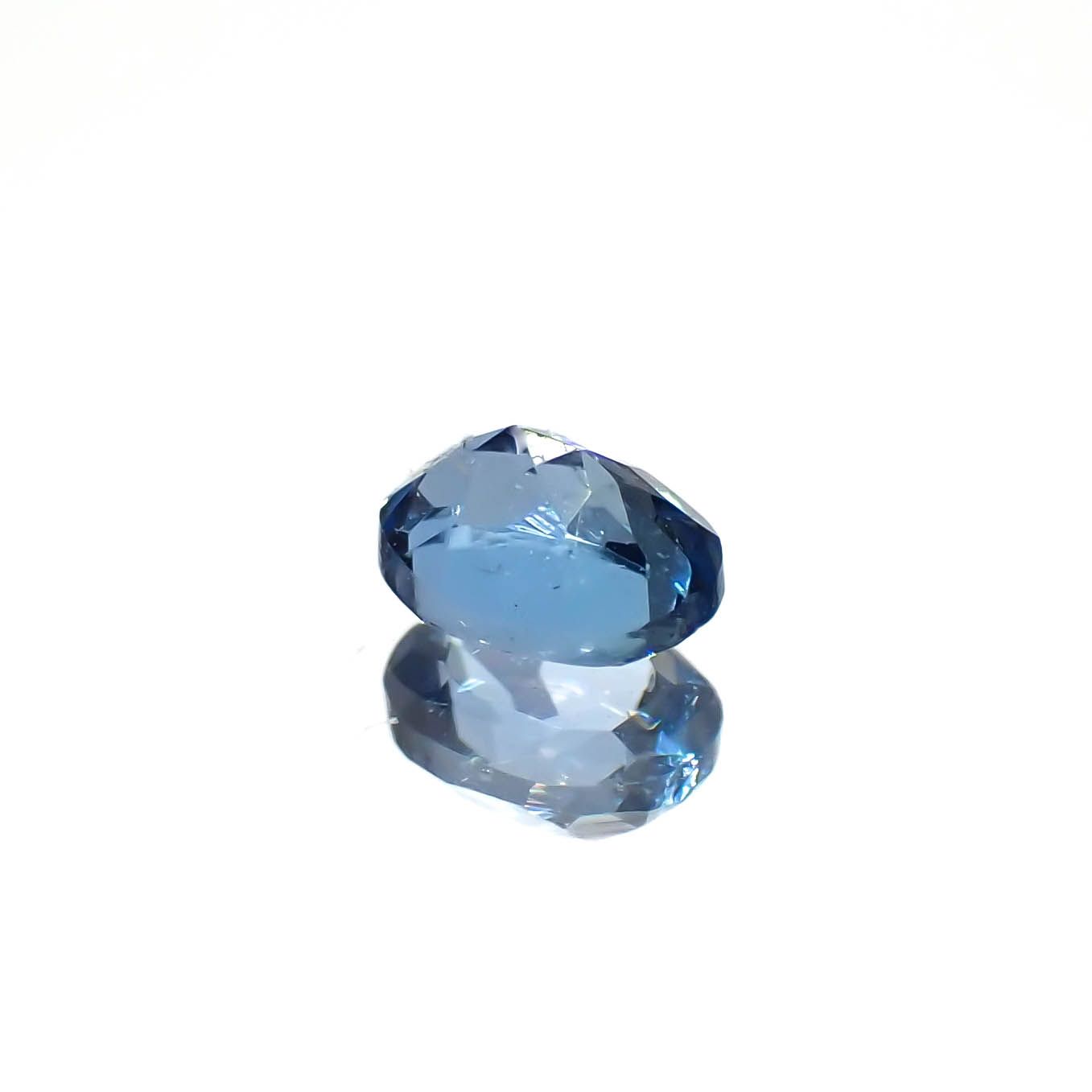 サンタマリアアクアマリン ブラジル産 0.17ct[240225994]4x3mm前後