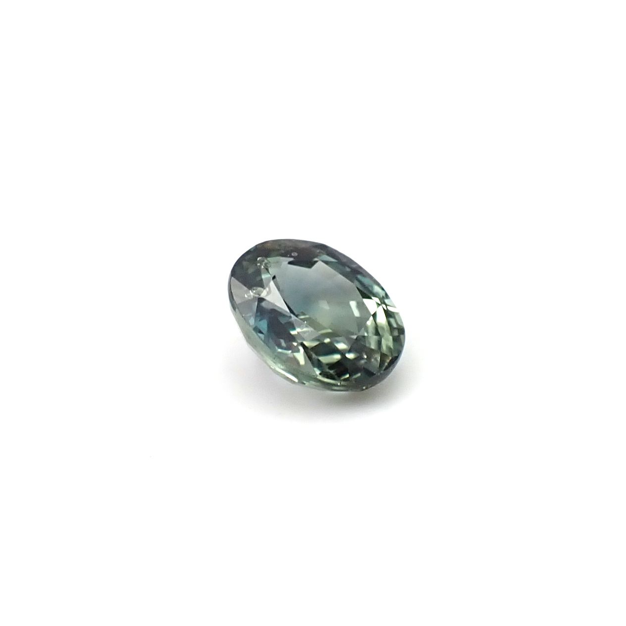 サファイア(宝石名サファイア) マダガスカル/スリランカ産 識別済 1.32ct / 7x5.8mm前後 [260112474]