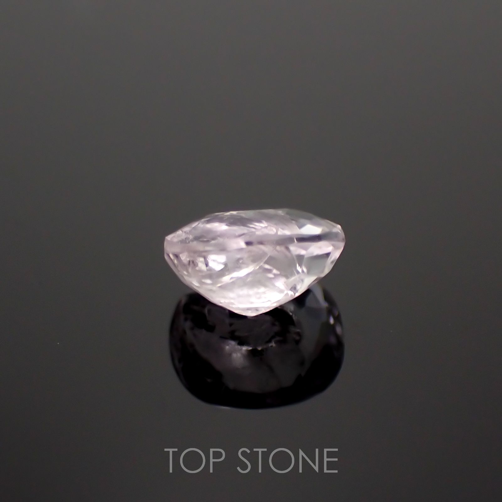 ポードレッタイト(宝石名ポードレッタイト)ビルマ産 0.435ct ソ付(彩珠)[221018919]5.3x4.4mm前後