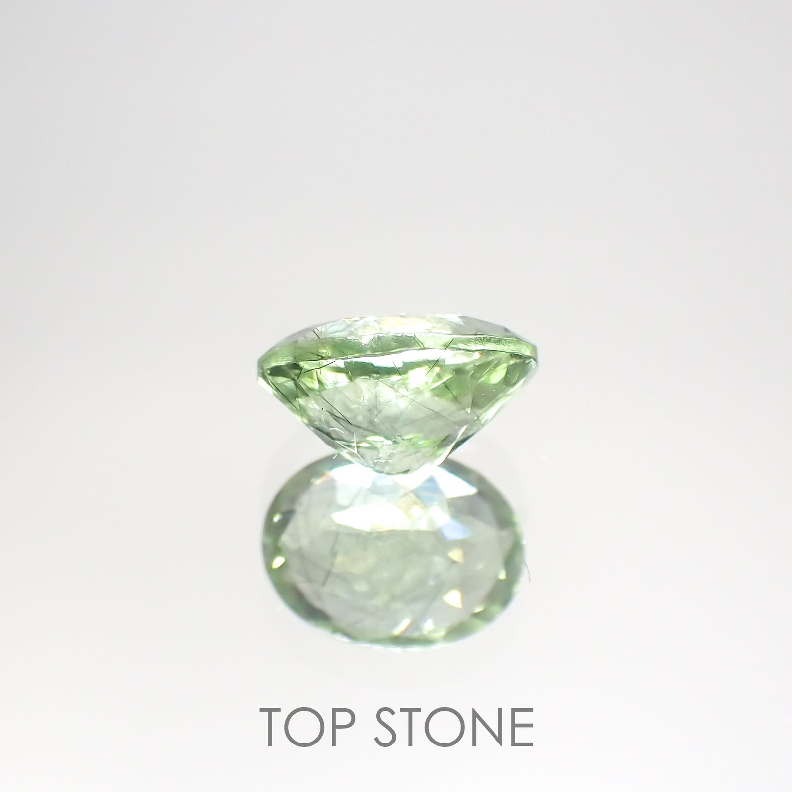 ルドウィジャイトインペリドット(宝石名ルドウィジャイトインペリドット) パキスタン産 1.46ct 識別済[211013500]8×6.1mm前後