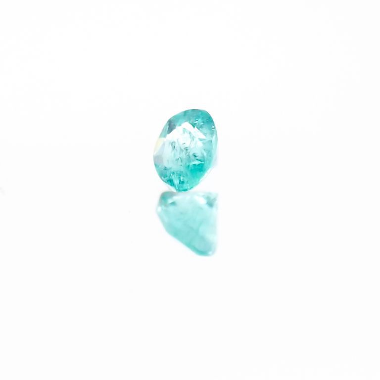 パライバトルマリン ブラジル産 ルース 0.05ct[20126977]2.2×2.2mm前後