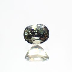 アレキサンドライト(宝石名アレキサンドライト) マダガスカル産 0.293ct ソ付(彩珠)[20117005]3.9×3.1mm前後