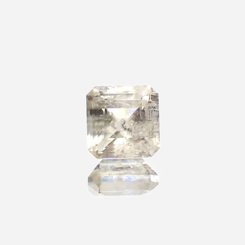 メライト(宝石名メライト)ハンガリー/ドイツ産 0.248ct ソ付(日独)[230823294]4.27x4.25mm前後