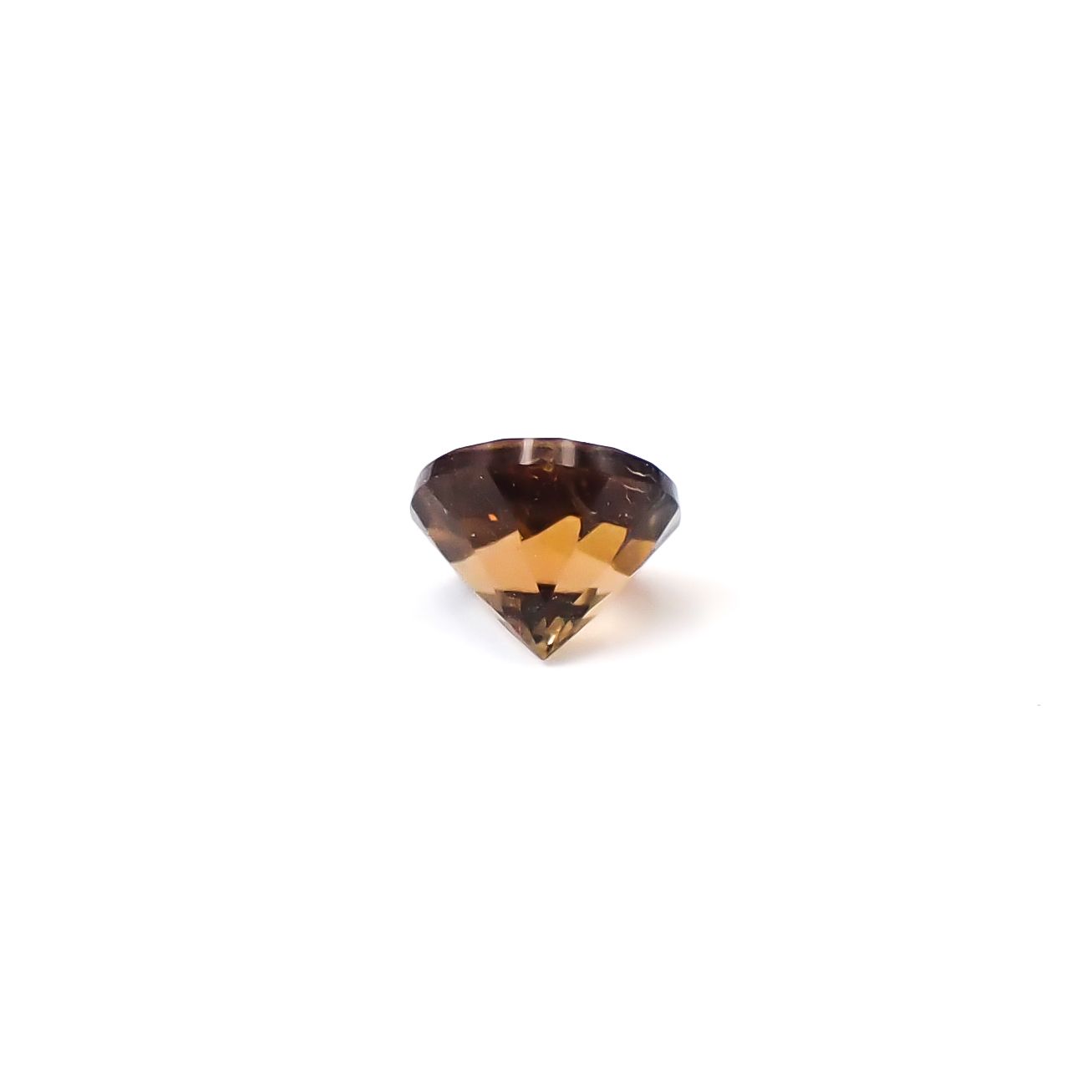 ゴールデンアイオライト(宝石名コーディエライト)マダガスカル産 識別済 0.15ct / 3.5x3.4mm前後 [260532193]