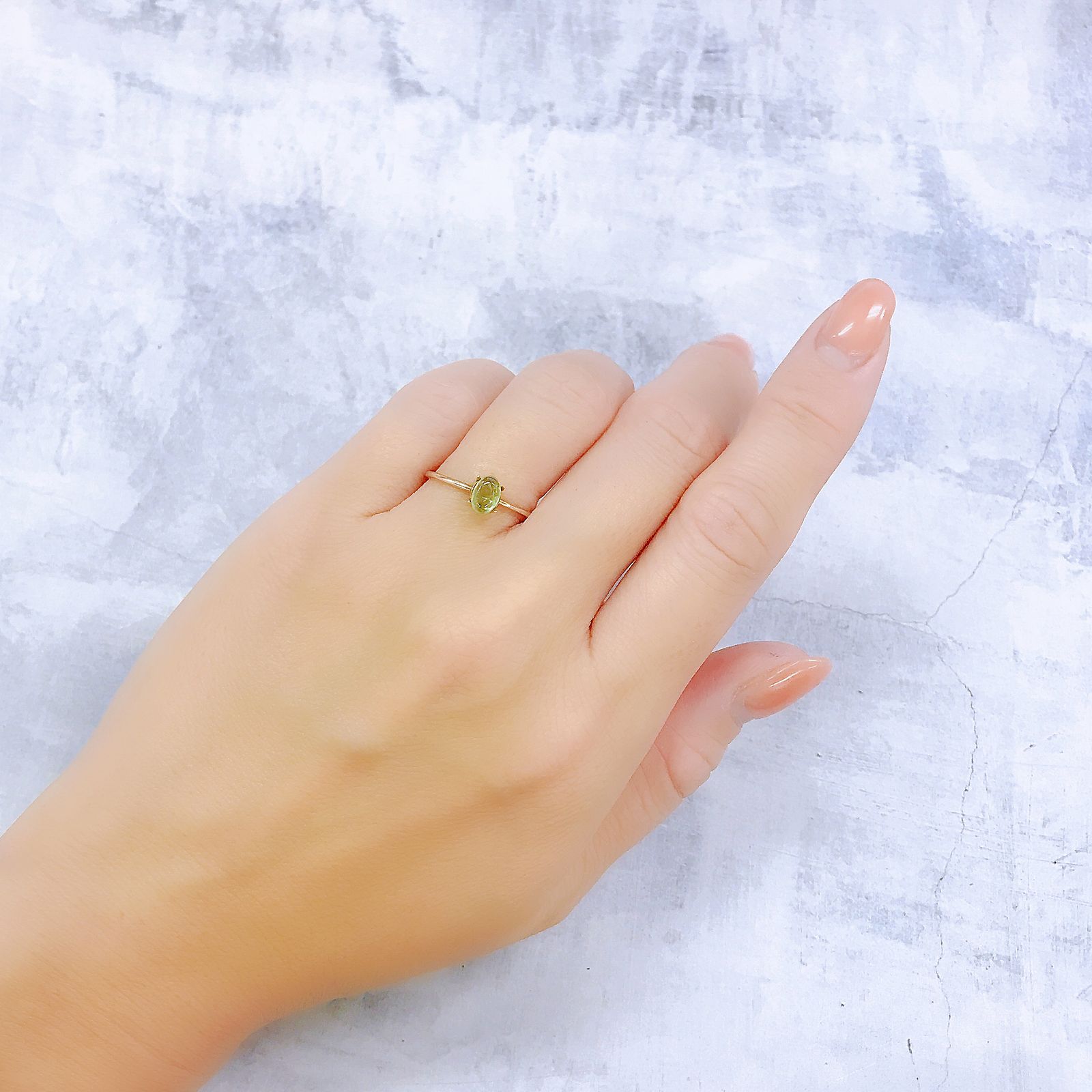 ミントガーネット(宝石名グロッシュラー・ガーネット)タンザニア産 0.64ct 識別済[220917750]5.9x4mm前後