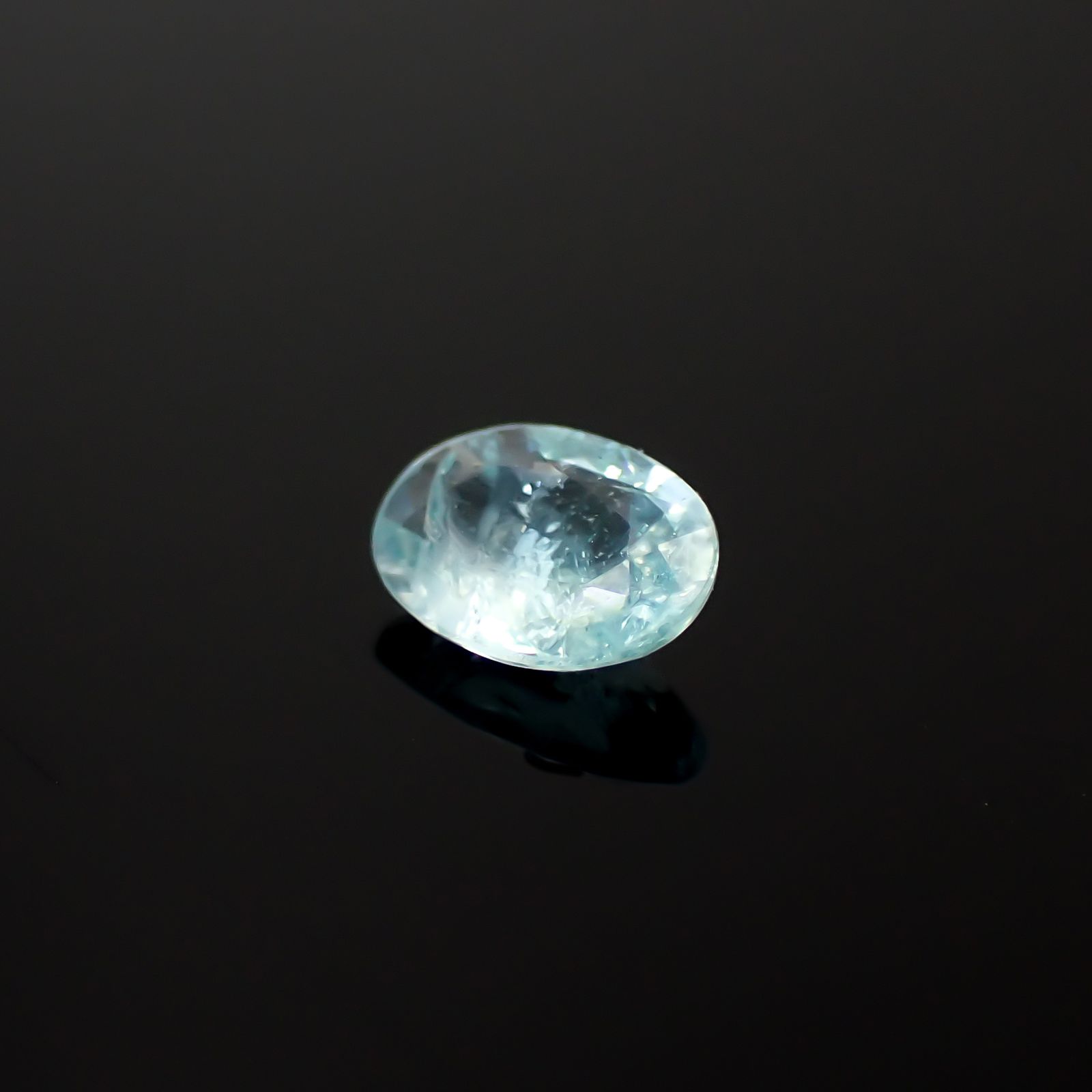 パライバトルマリン モザンビーク産 0.30ct[240928778]5.4x3.9mm前後